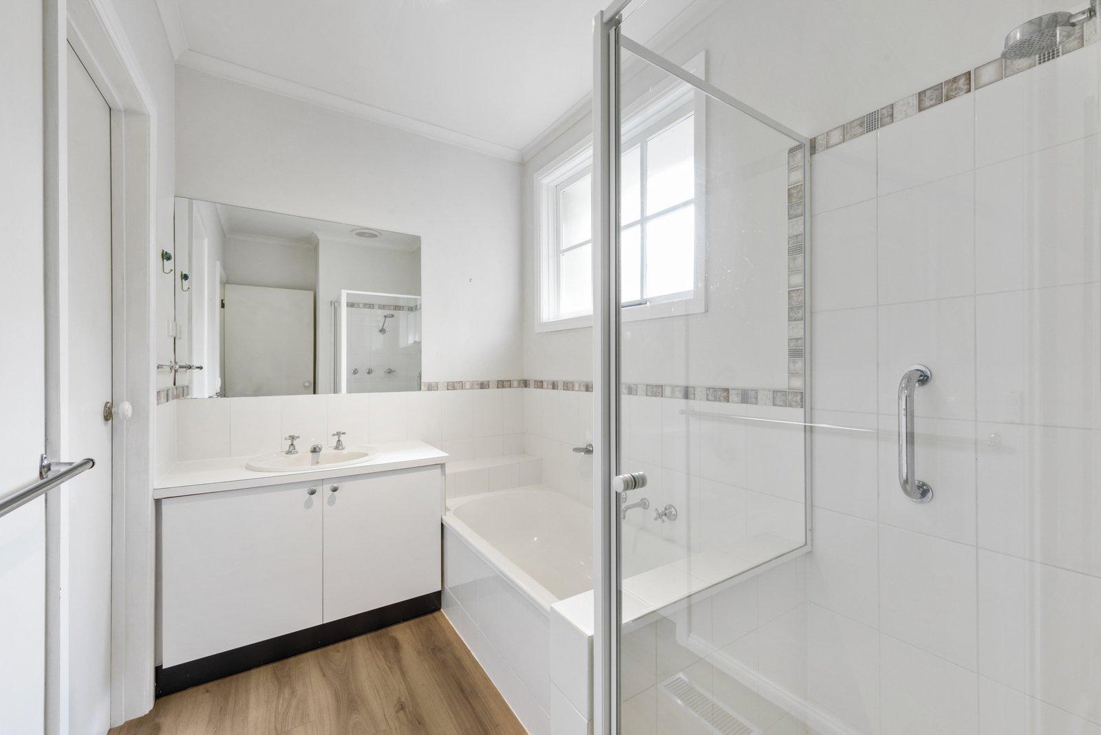 2/20 Hamilton Street, Kew East, 3102