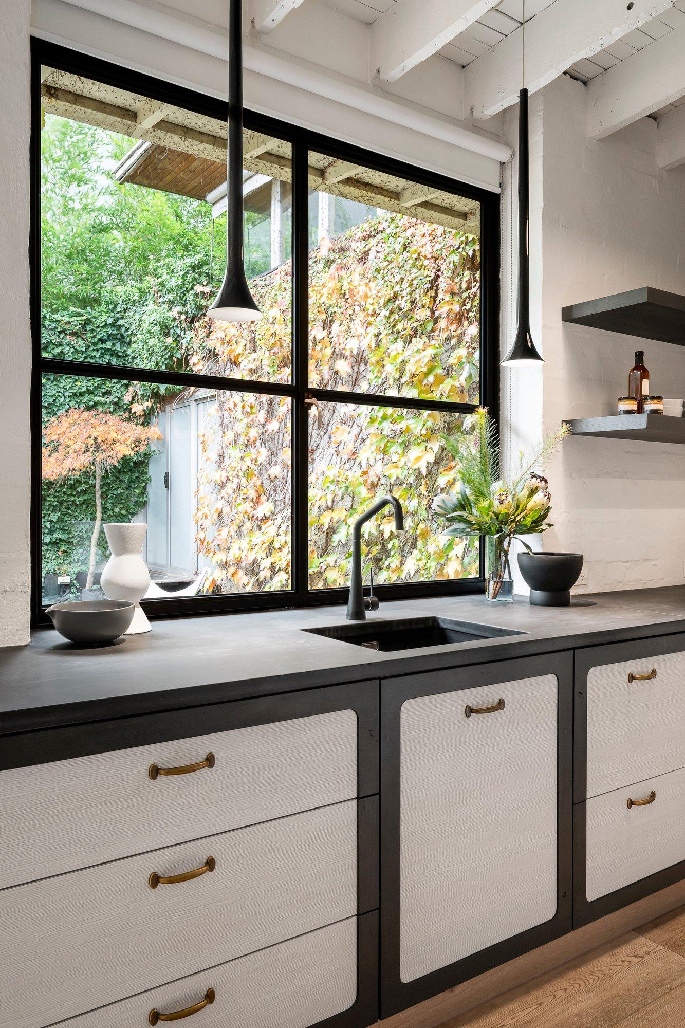 2/24 Hill Street, Toorak, 3142