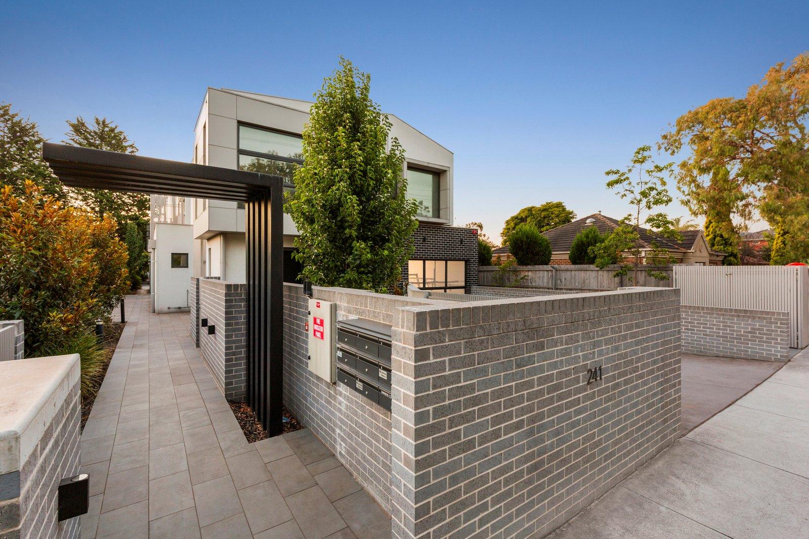 2/241 Bluff Road, Sandringham, 3191