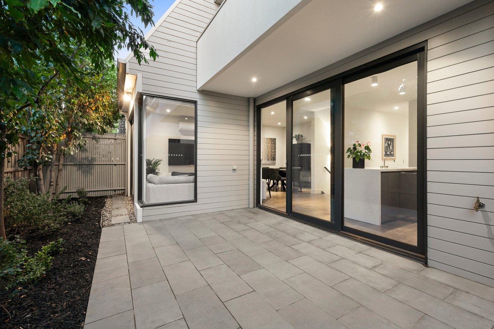 2/241 Bluff Road, Sandringham, 3191