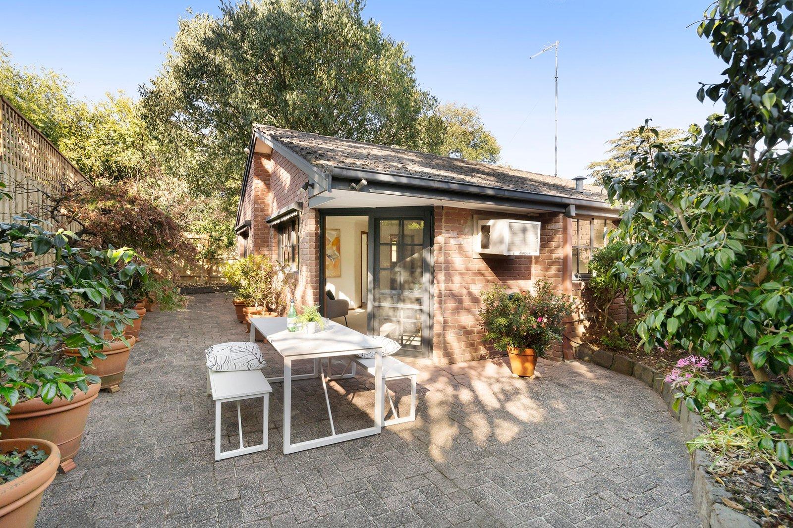 2/25 Matlock Street, Canterbury, 3126