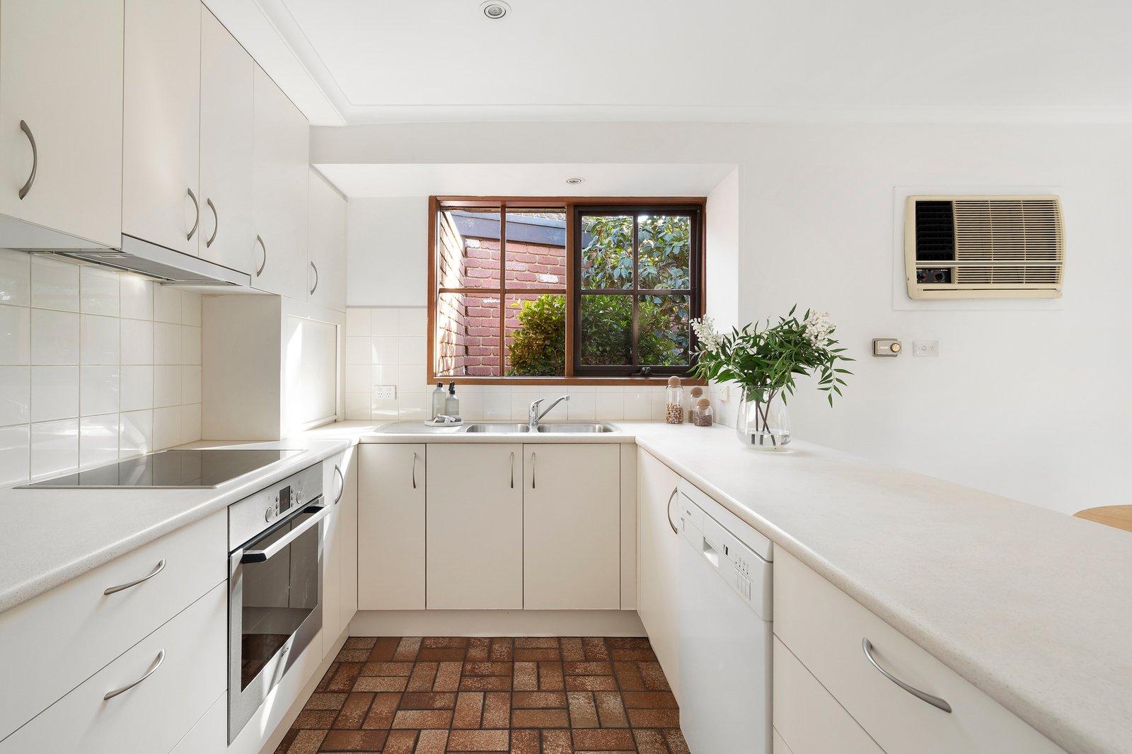 2/25 Matlock Street, Canterbury, 3126