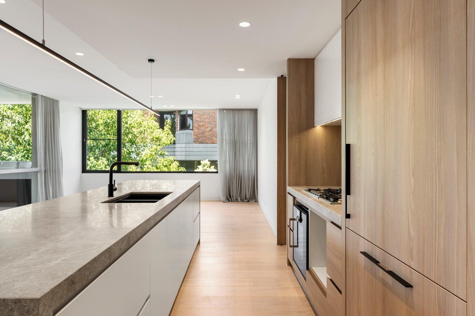 2/2A Dunlop Avenue, Kew, 3101