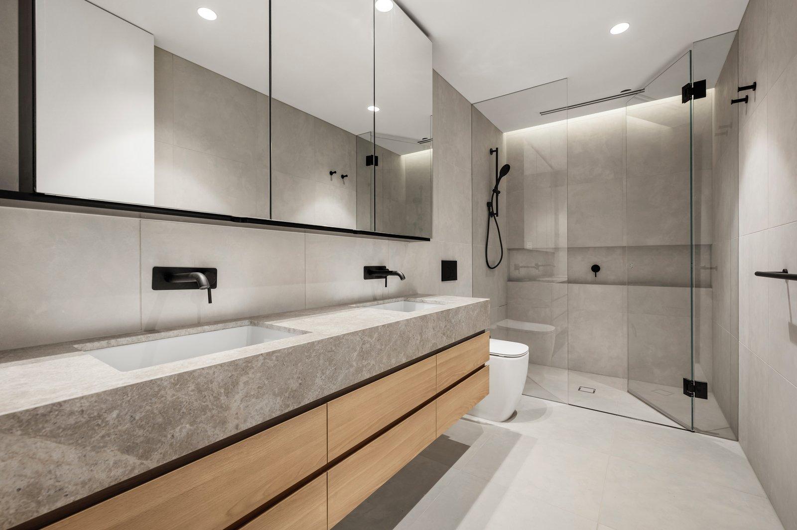 2/2A Dunlop Avenue, Kew, 3101