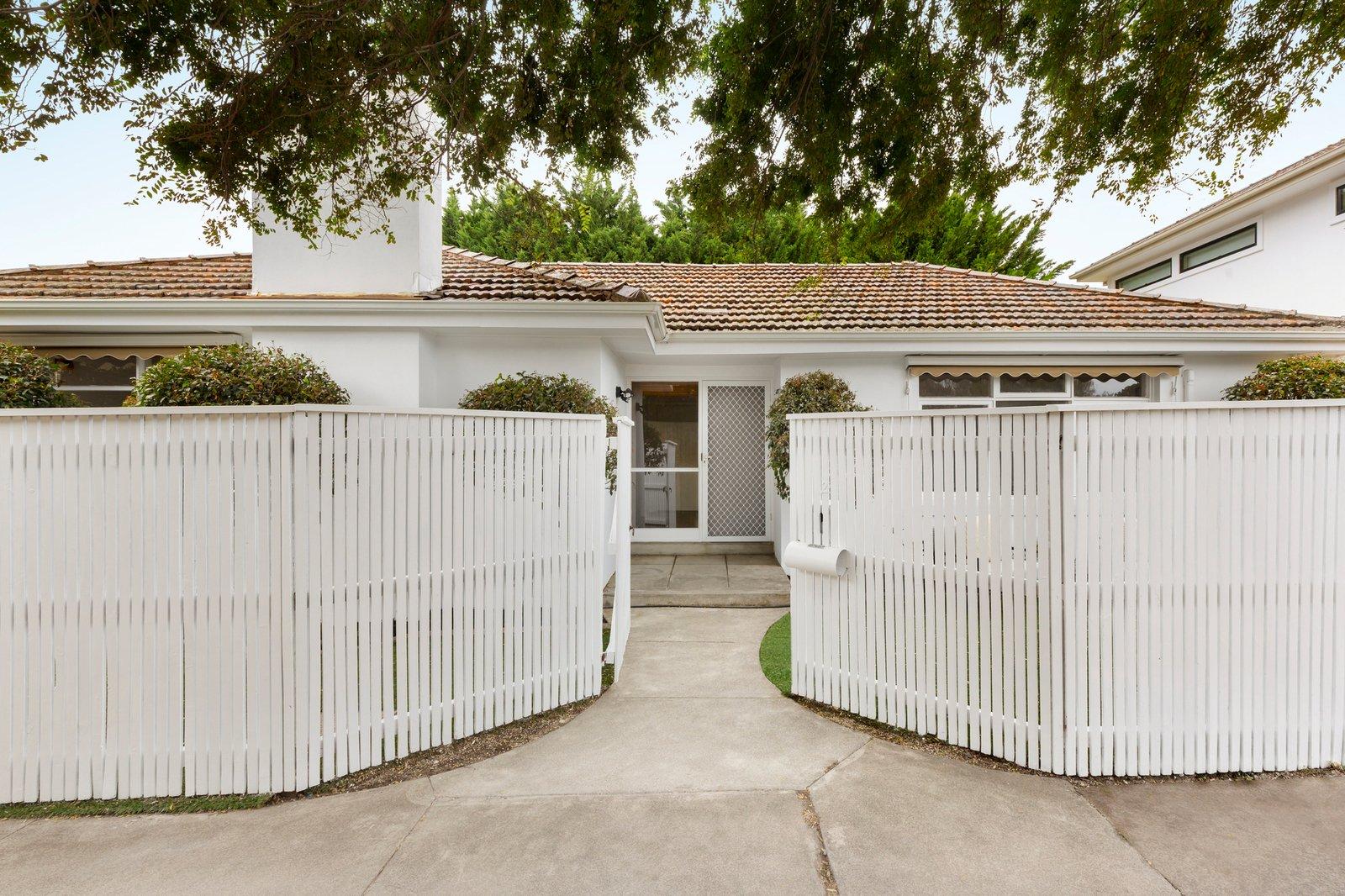 2/2A Wellington Street, Brighton, 3186