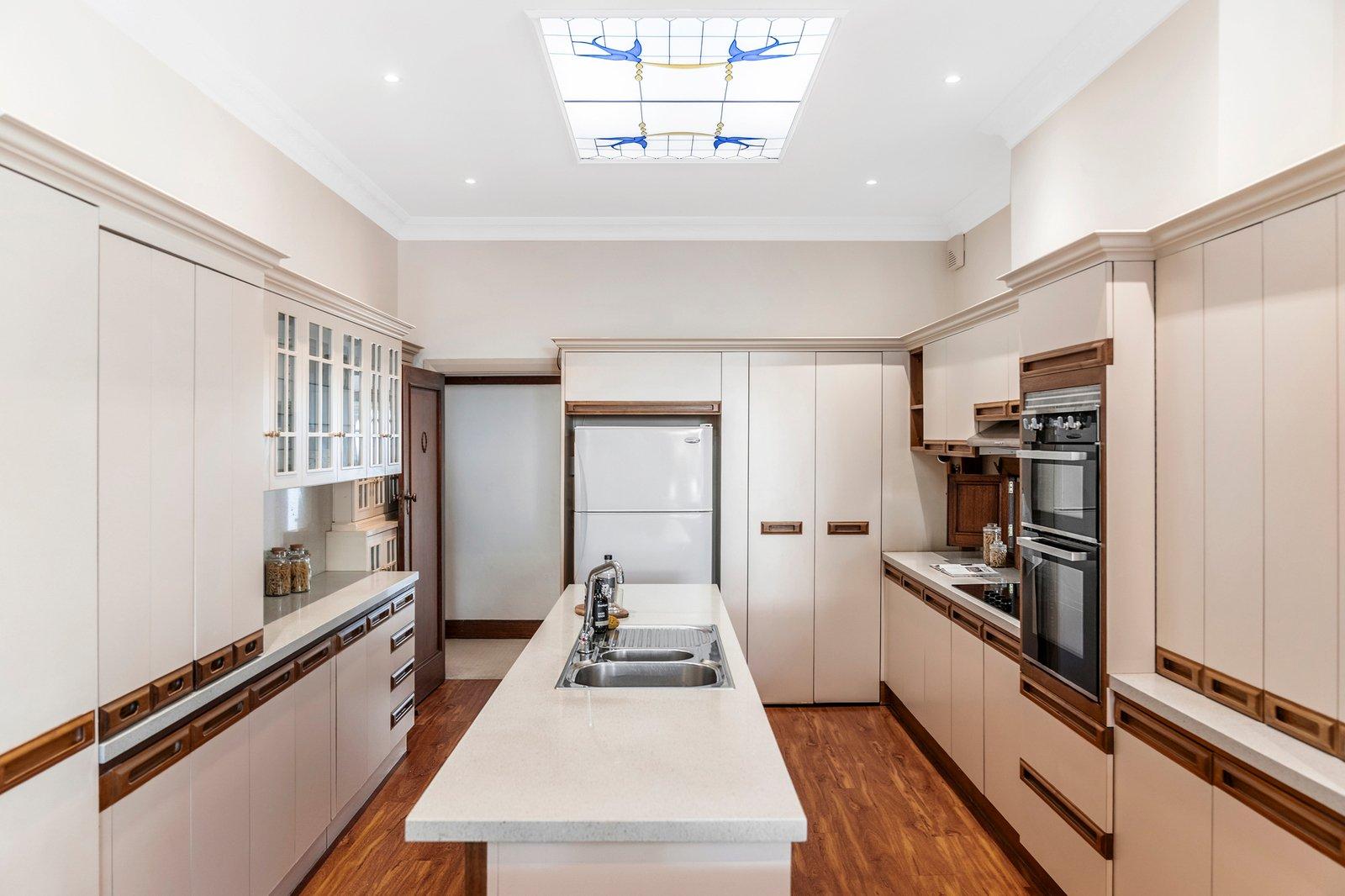 23 Yeovil Road, Glen Iris, 3146