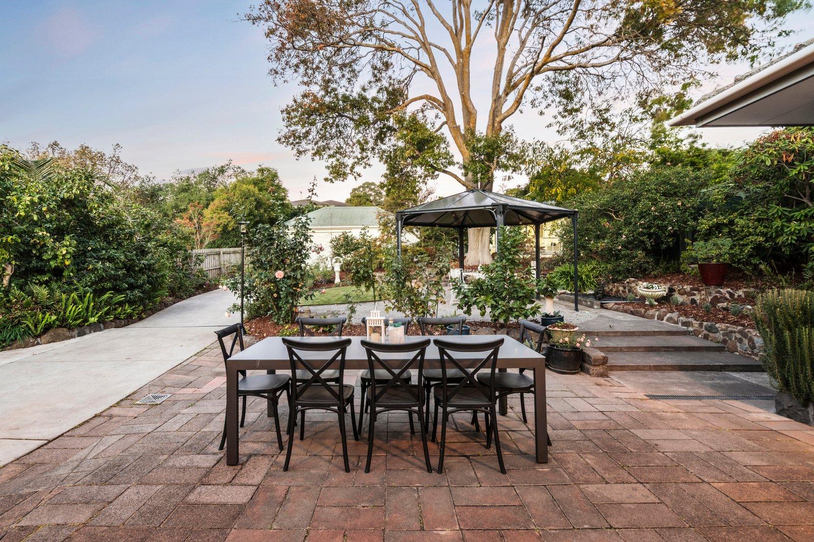 23 Yeovil Road, Glen Iris, 3146