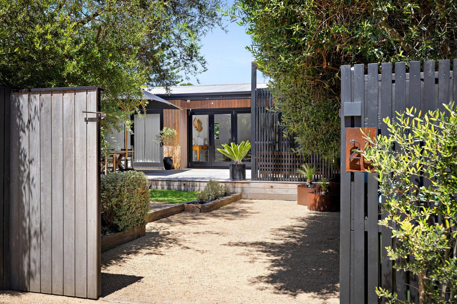 23 Hughes Road, Blairgowrie, 3942