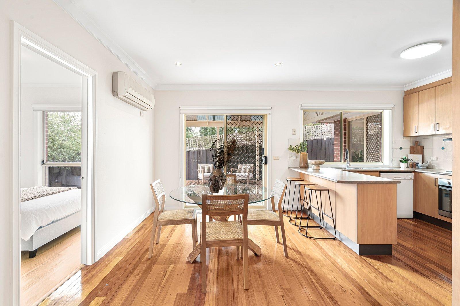 2/3 Meryl Street, Doncaster East, 3109