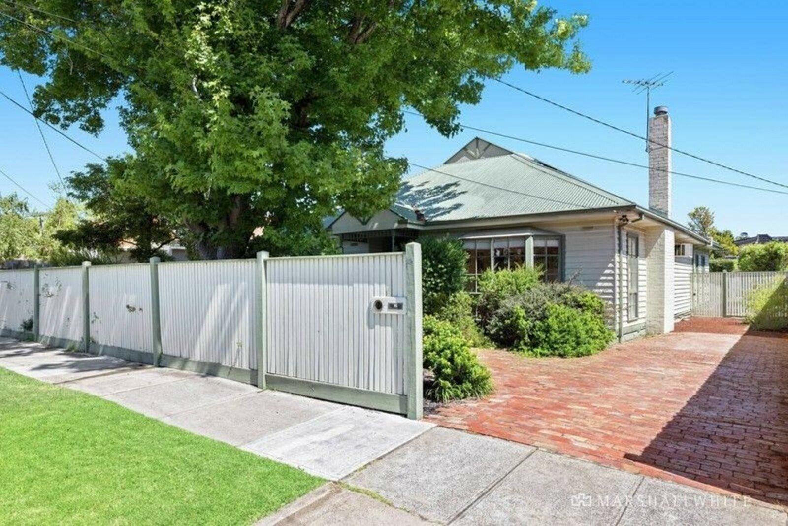 23 Sunlight Crescent, Brighton East, 3187