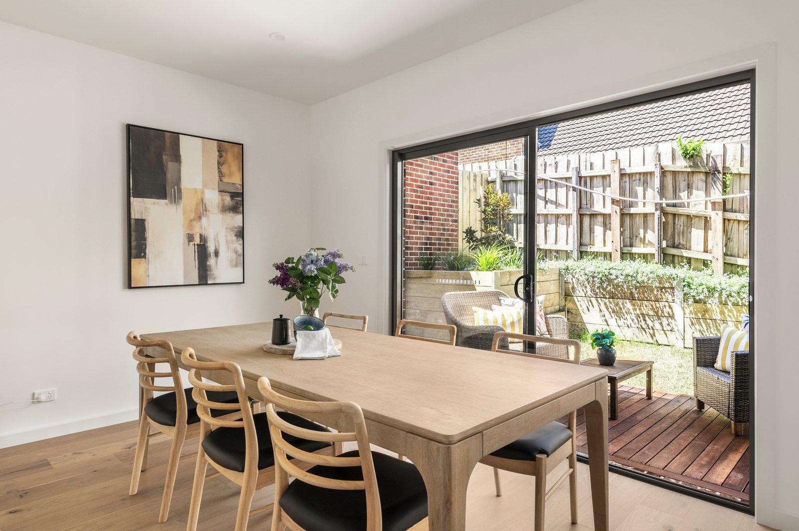 2/30-32 Boronia Grove, Doncaster East, 3109