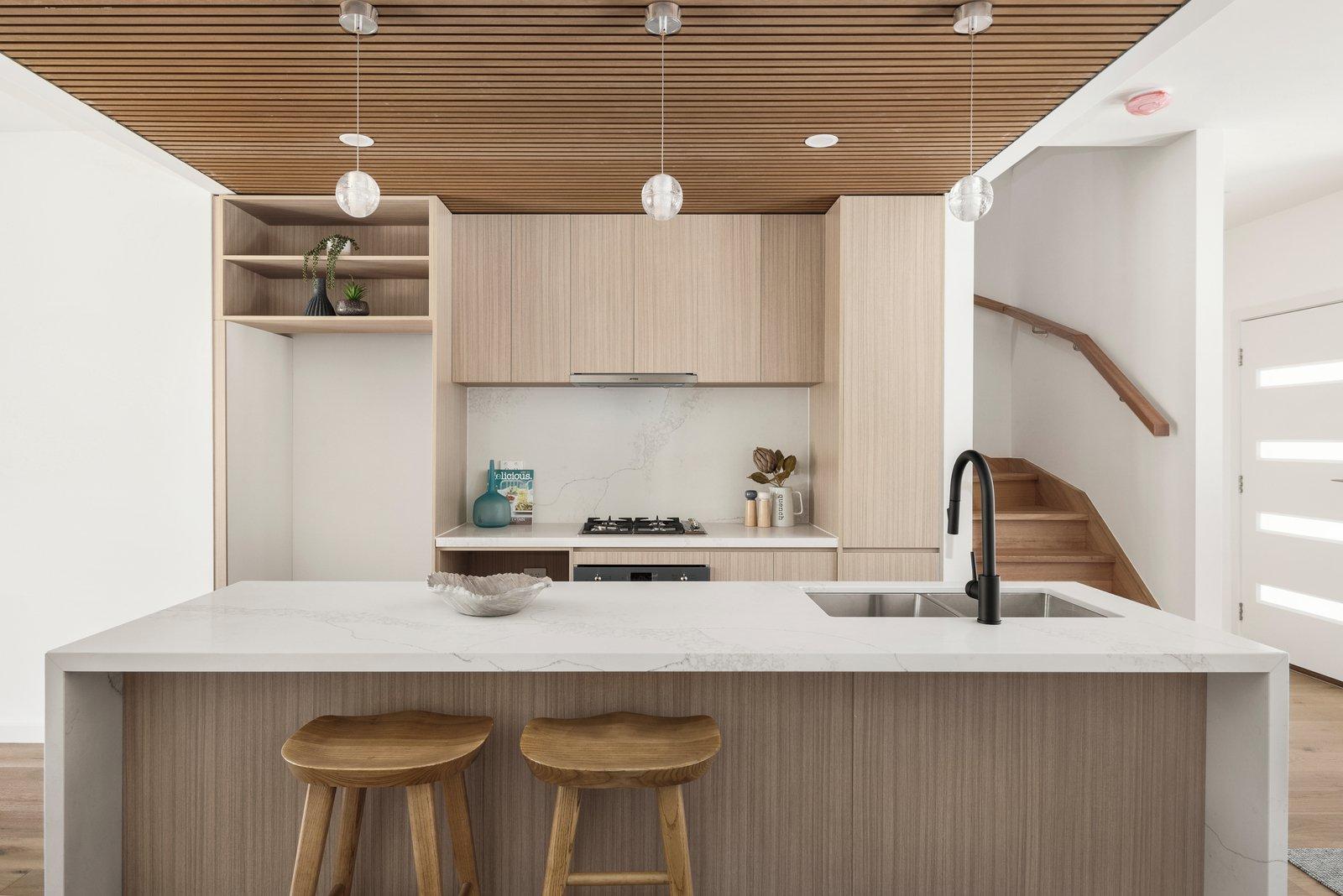 2/30-32 Boronia Grove, Doncaster East, 3109