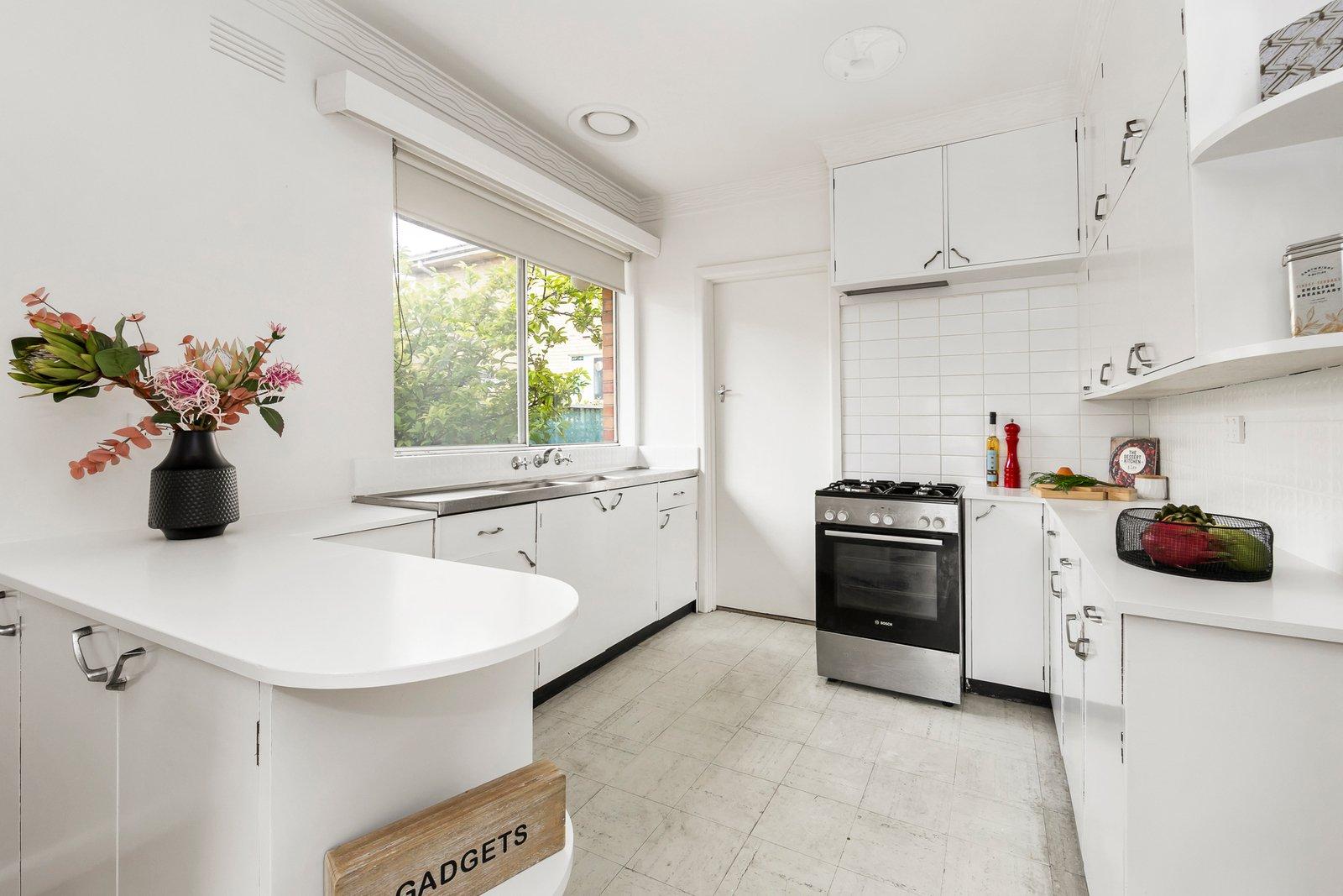 2/31 Weir Street, Balwyn, 3103