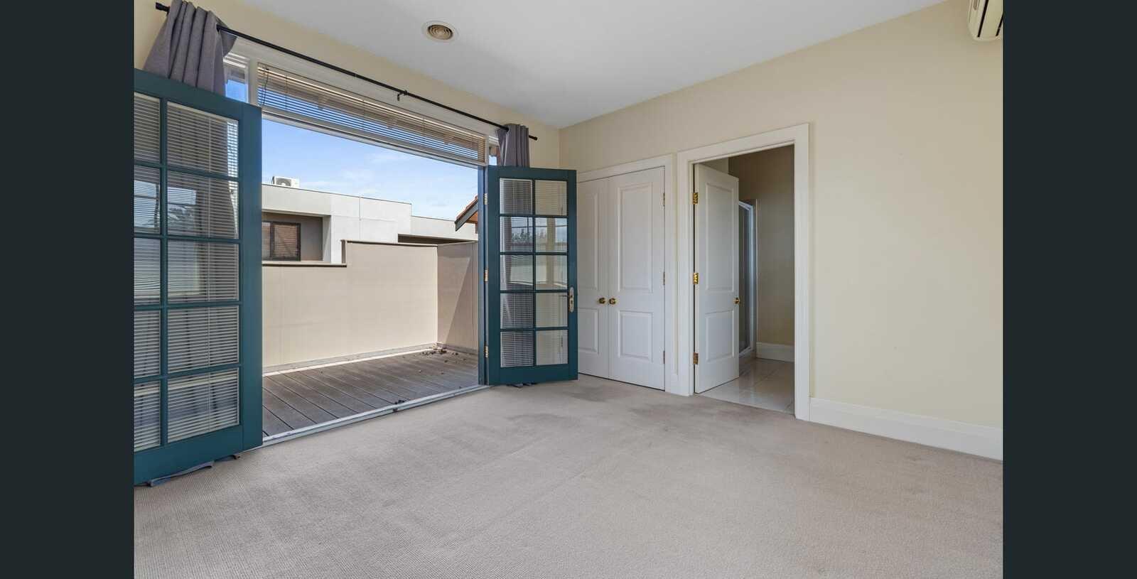 2/33 Peate Avenue, Glen Iris, 3146