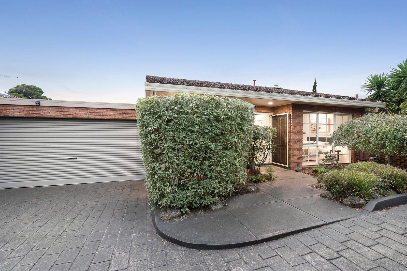 2/4 Carmelo Avenue, Malvern East, 3145