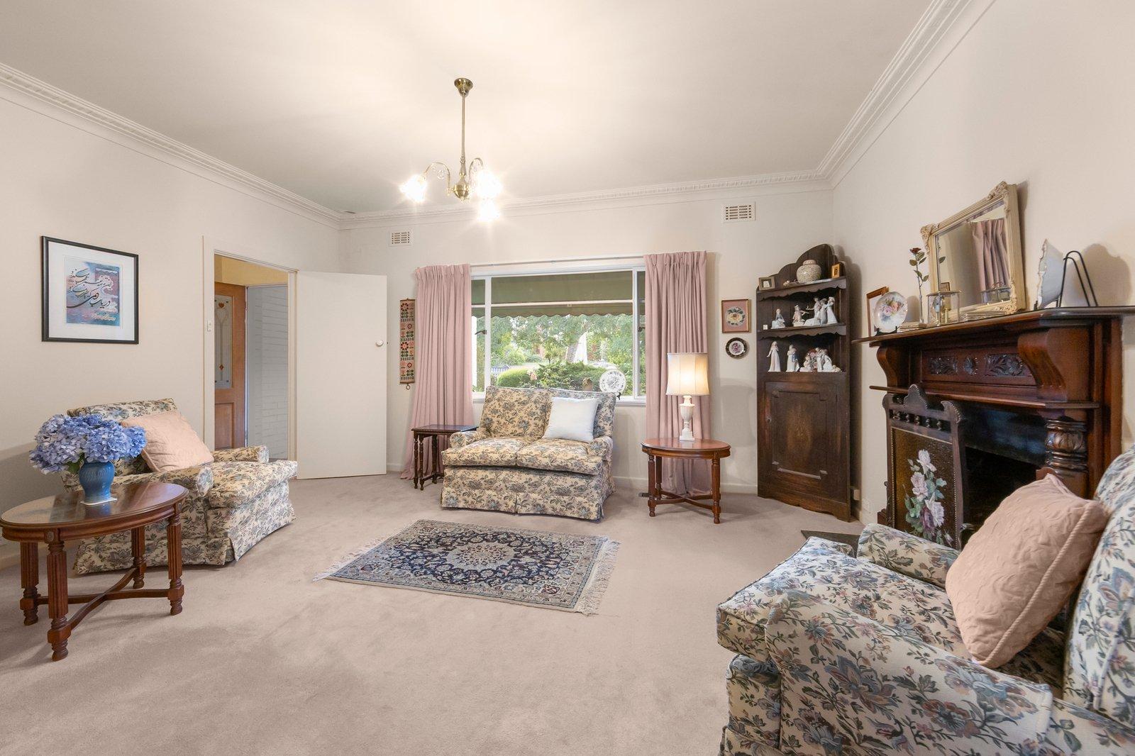 24 Francesca Street, Mont Albert North, 3129