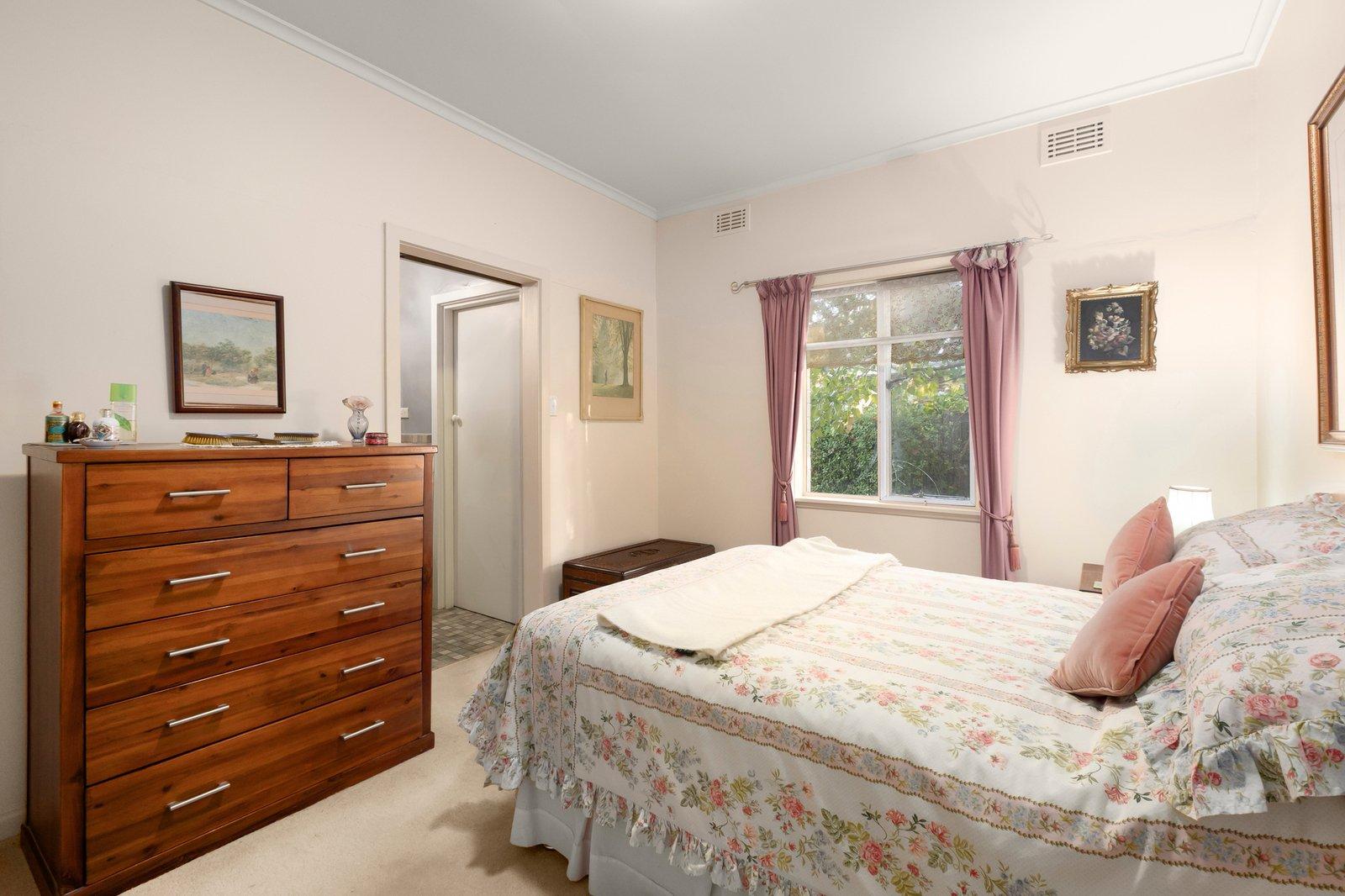 24 Francesca Street, Mont Albert North, 3129