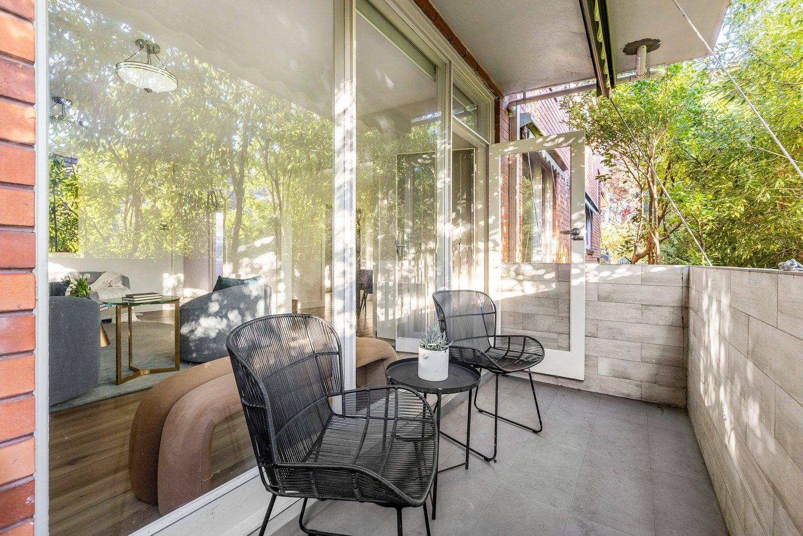 2/4 Maple Grove, Toorak, 3142