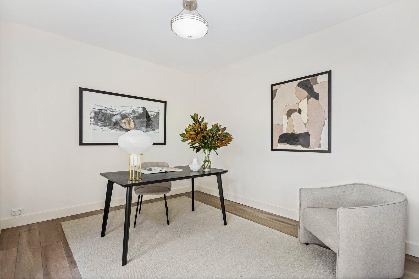 2/4 Maple Grove, Toorak, 3142