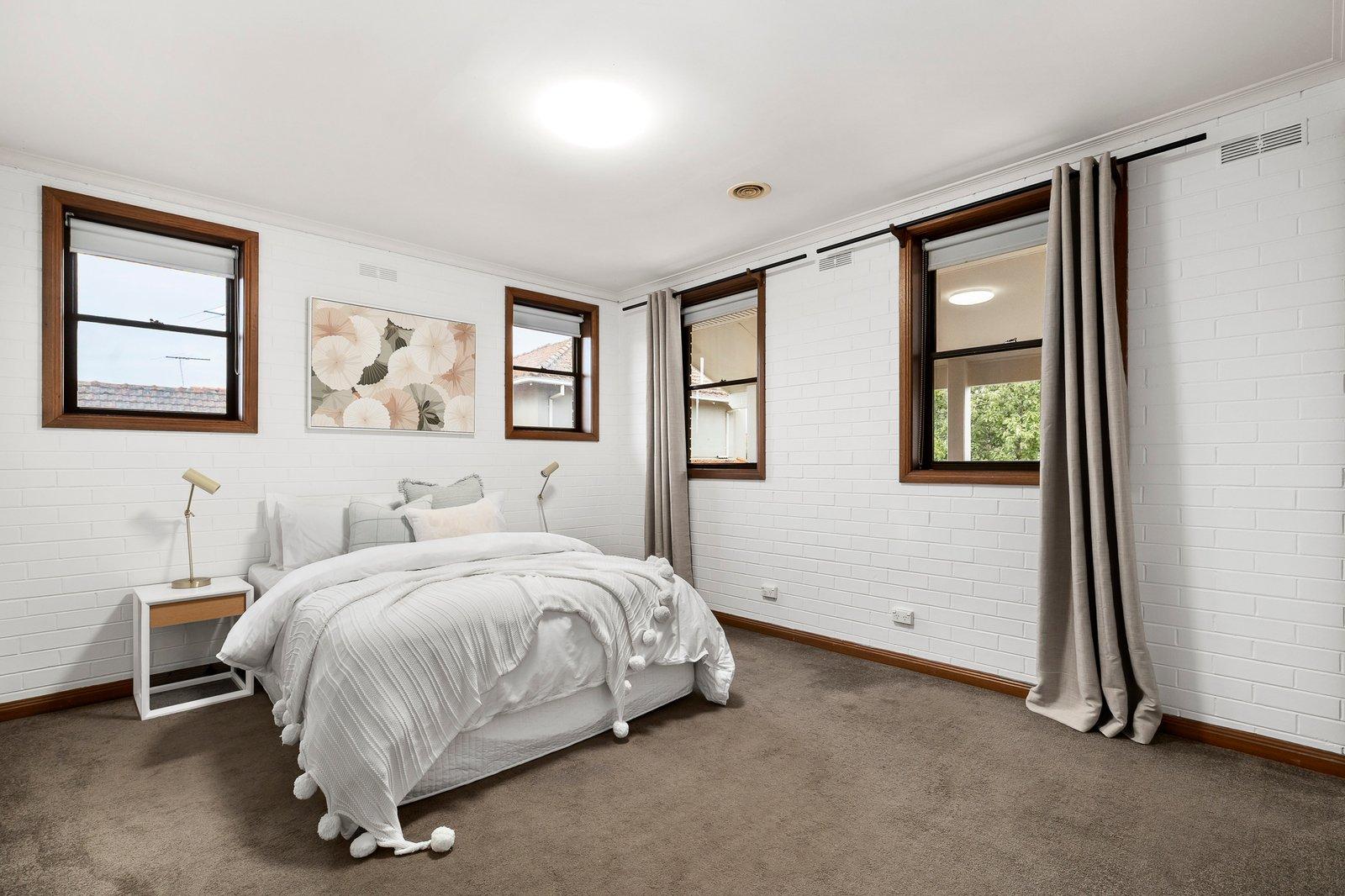 24 Montclair Avenue, Brighton, 3186