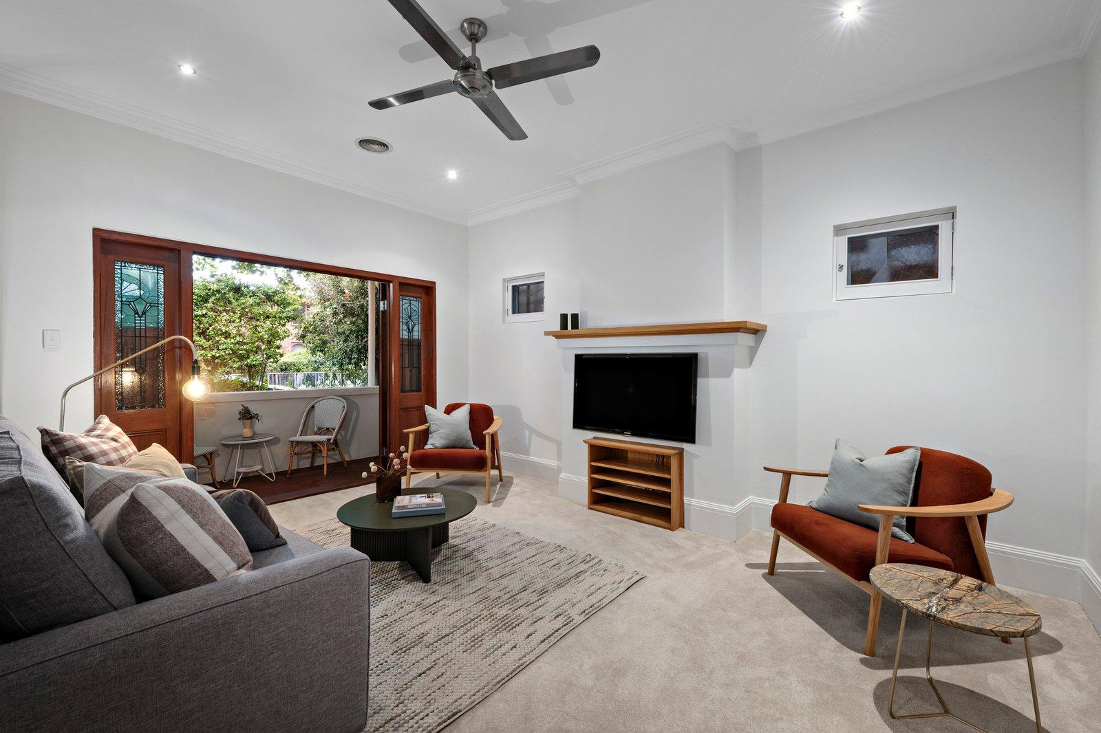 24 Rothesay Avenue, Elwood, 3184