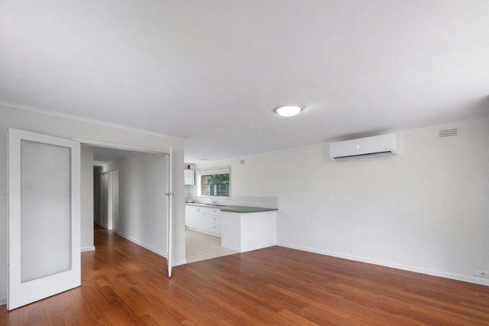 2/40 Cook Road, Mitcham, 3132