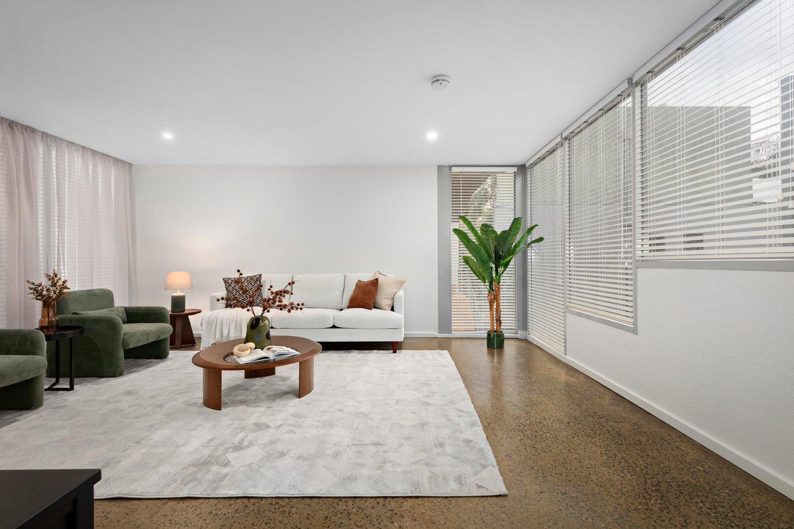 24/15 Beach Street, Port Melbourne, 3207