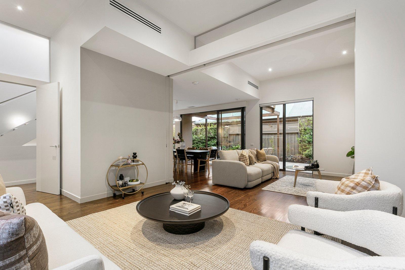 2/43 Faversham Road, Canterbury, 3126