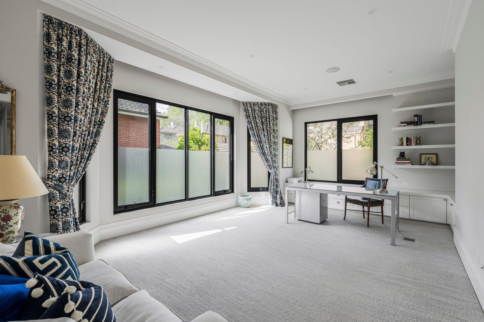 25 Springfield Avenue, Toorak, 3142