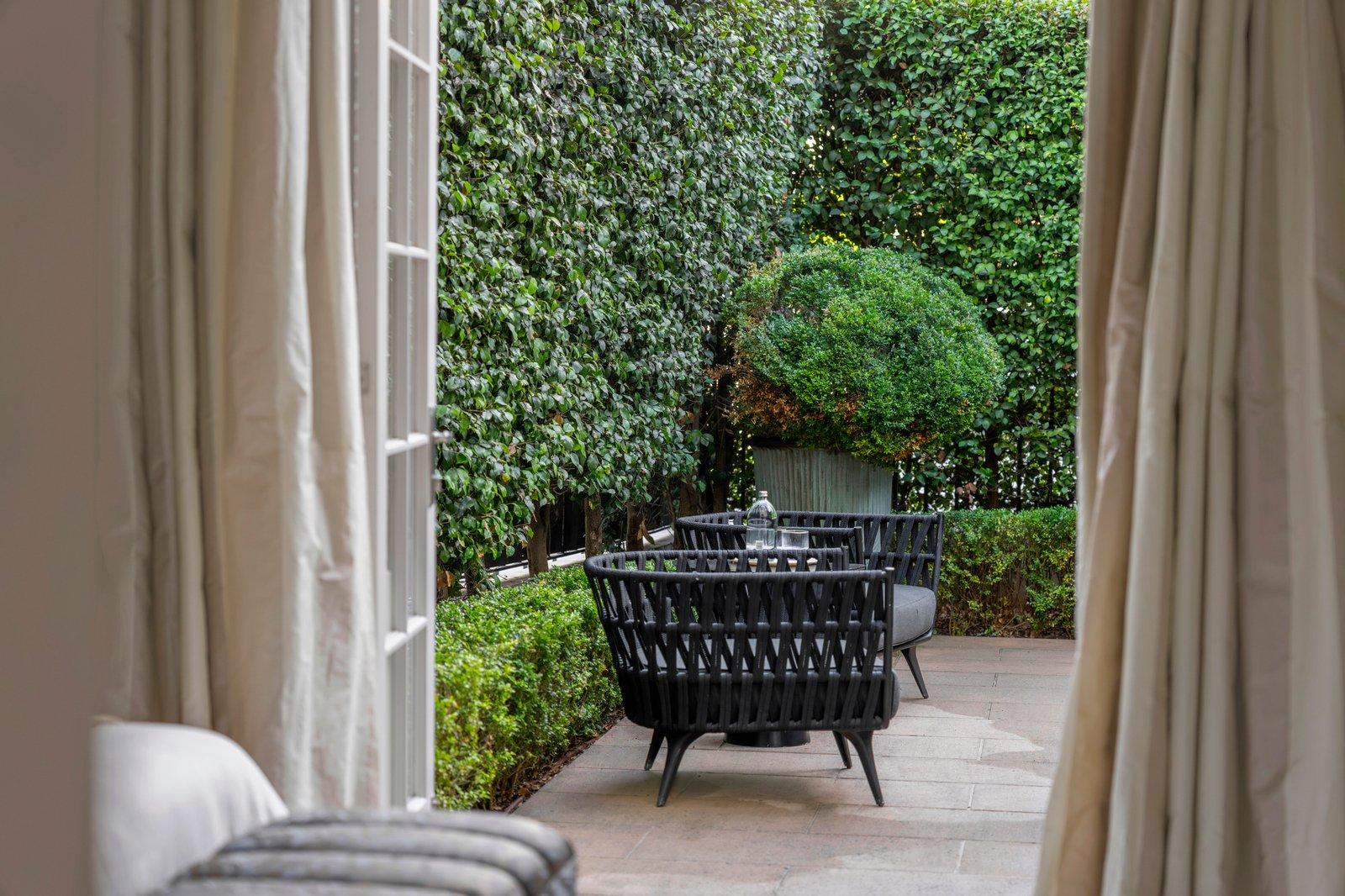 2/51 Mathoura Road, Toorak, 3142