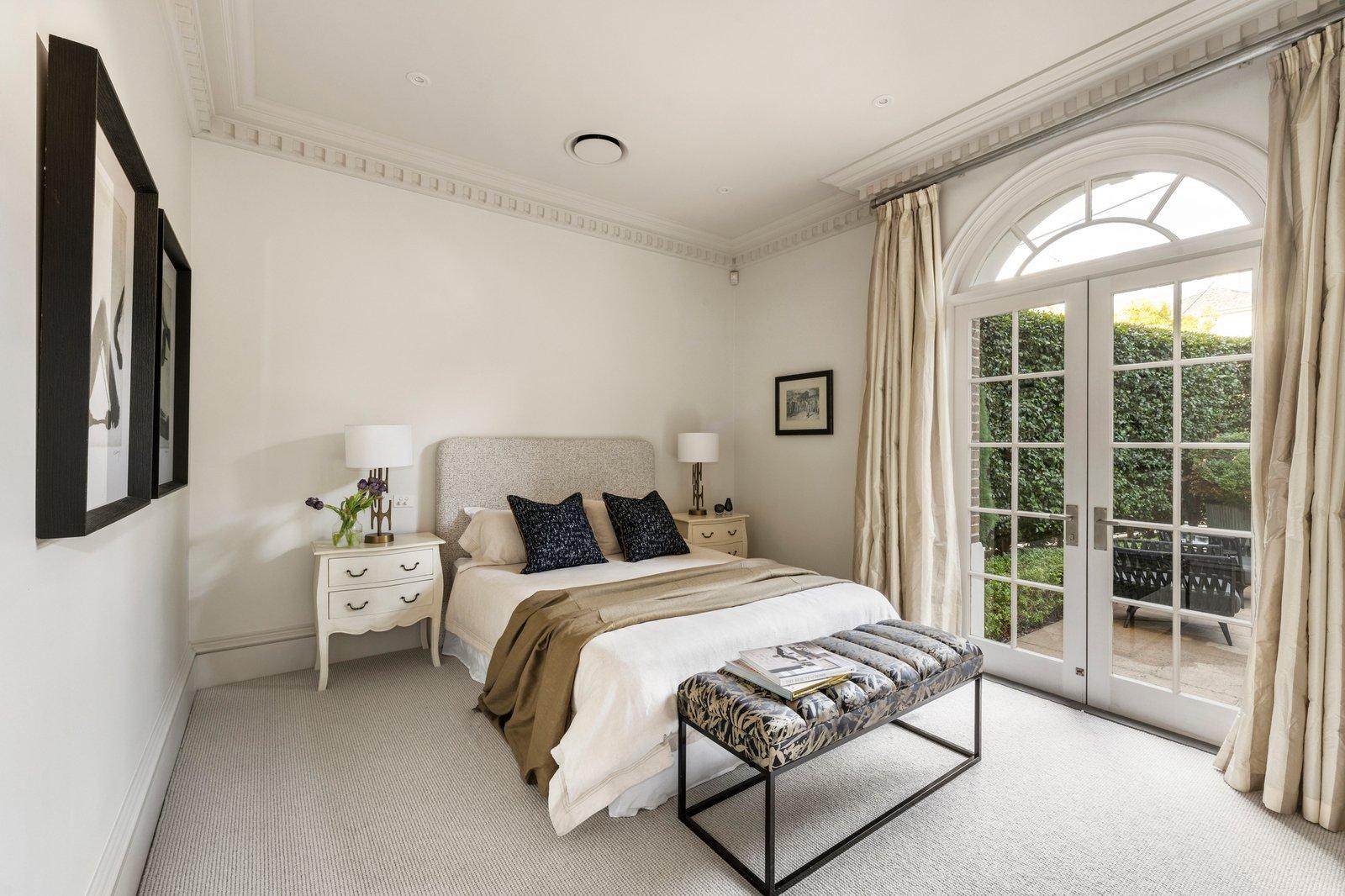 2/51 Mathoura Road, Toorak, 3142