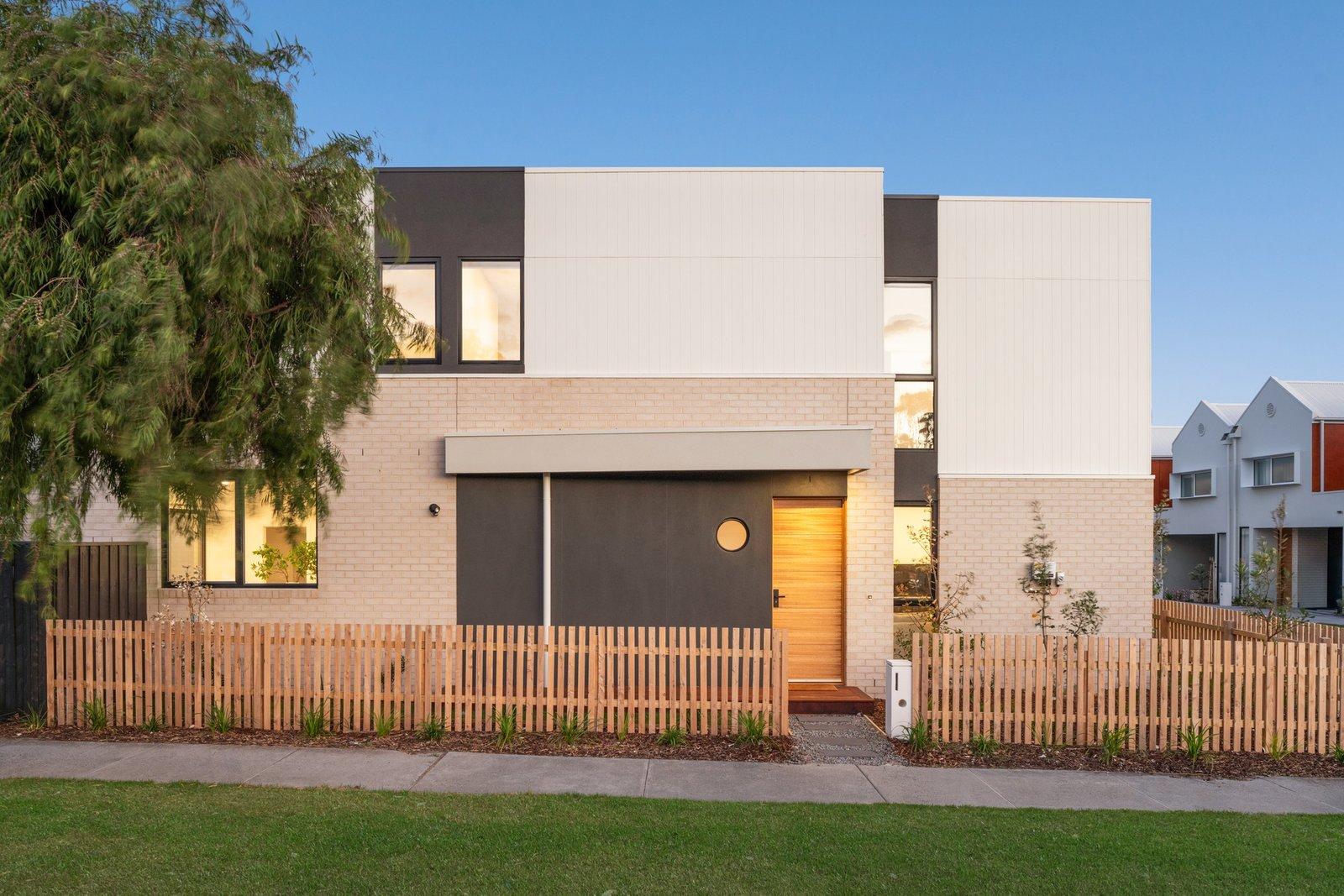 256-260 Station Street, Edithvale, 3196