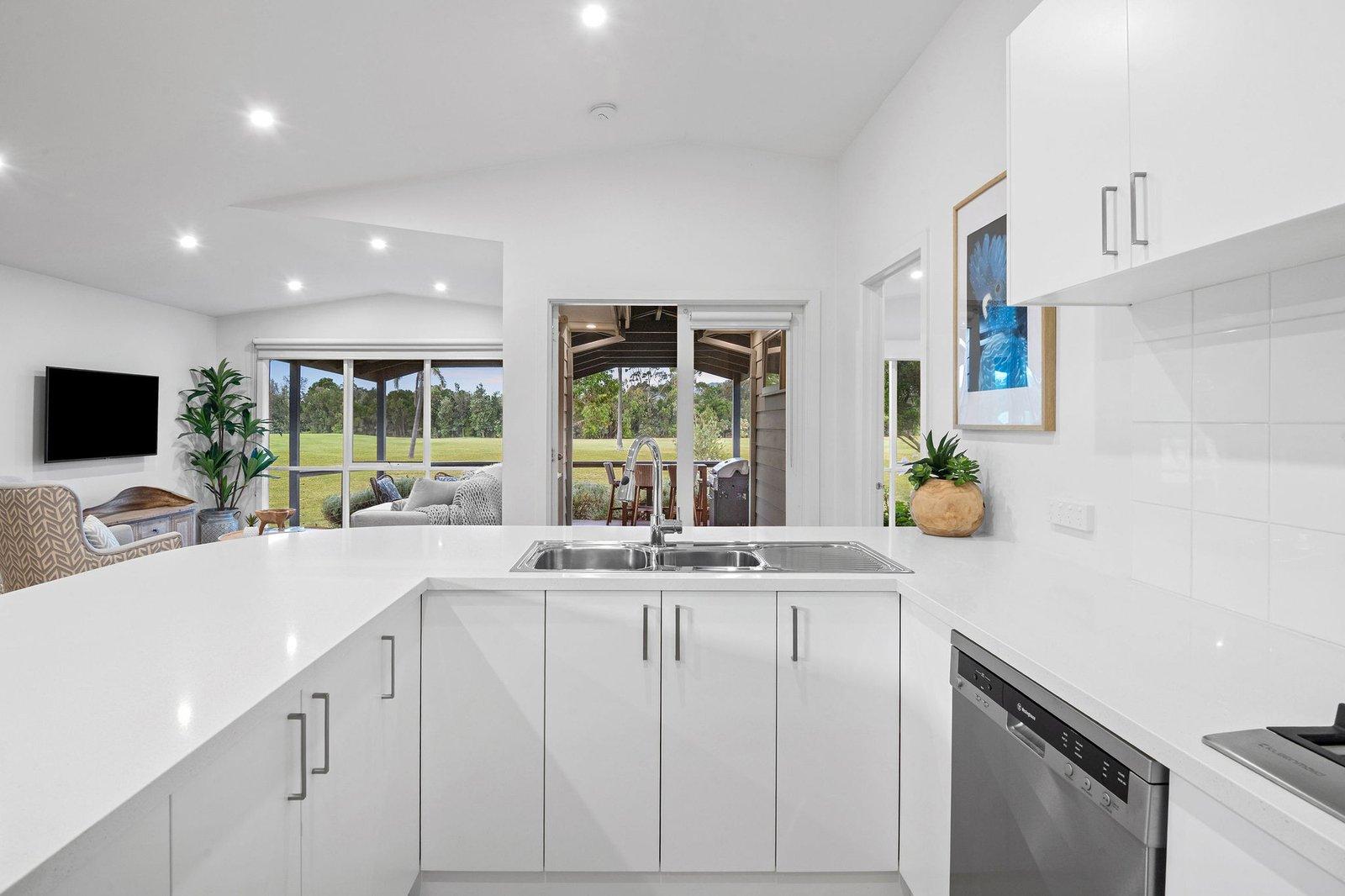 26 Lake View Drive, Safety Beach, 3936