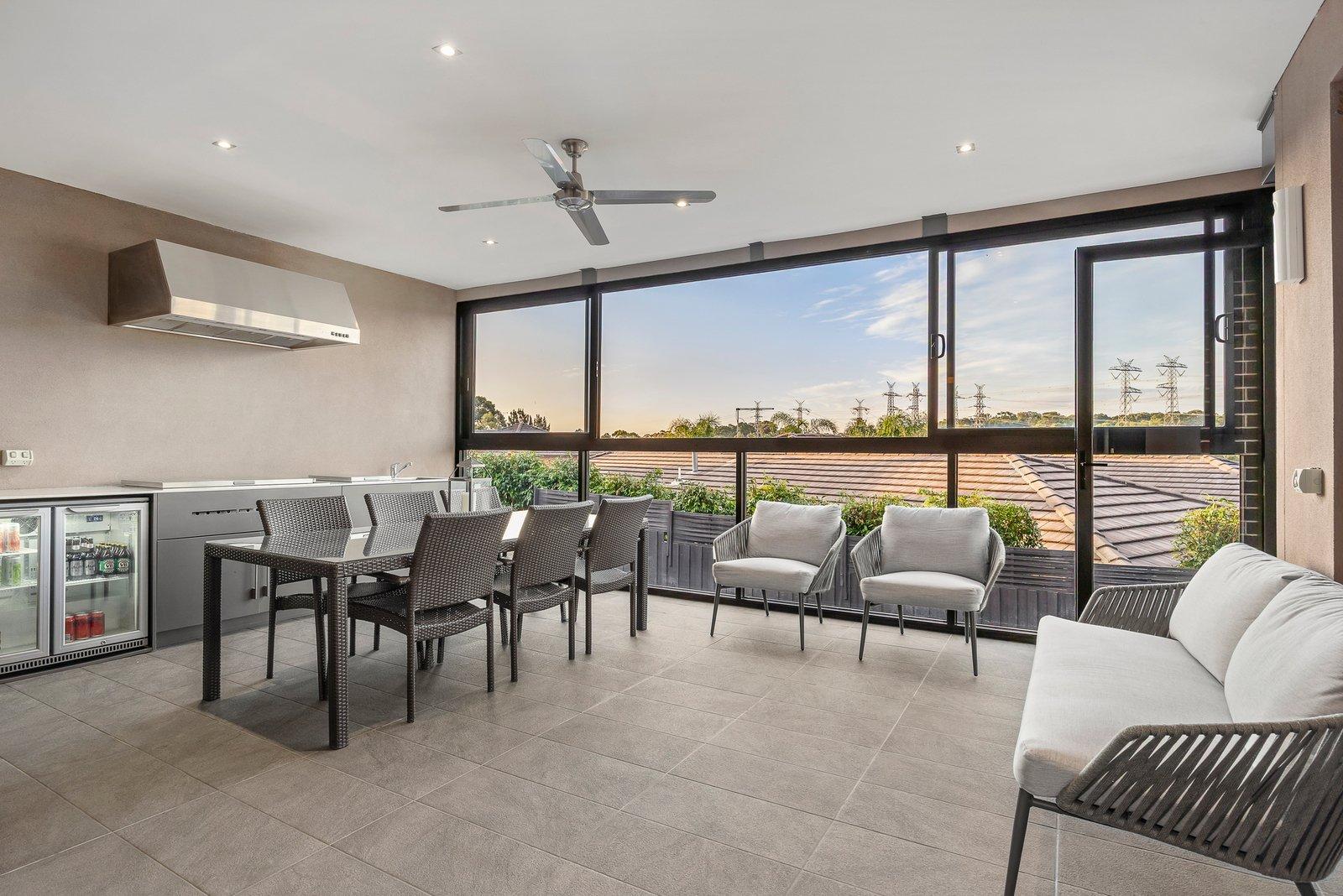 27 Treevalley Drive, Doncaster East, 3109