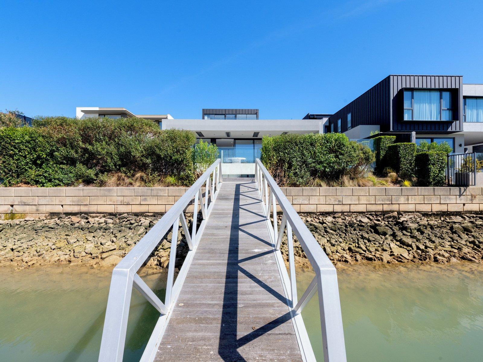 27 Helsal Point, Safety Beach, 3936