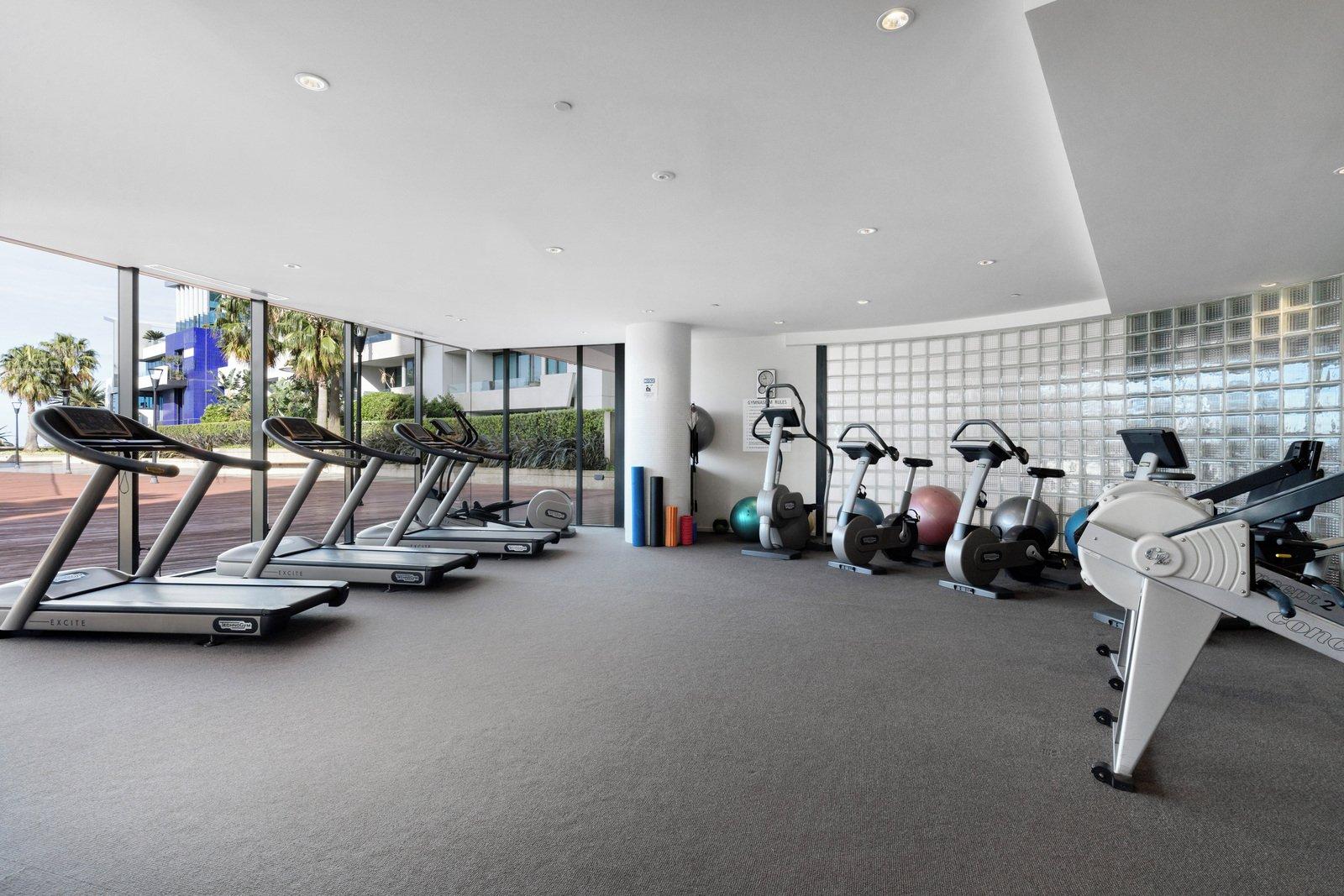 27/2 Esplanade West, Port Melbourne, 3207