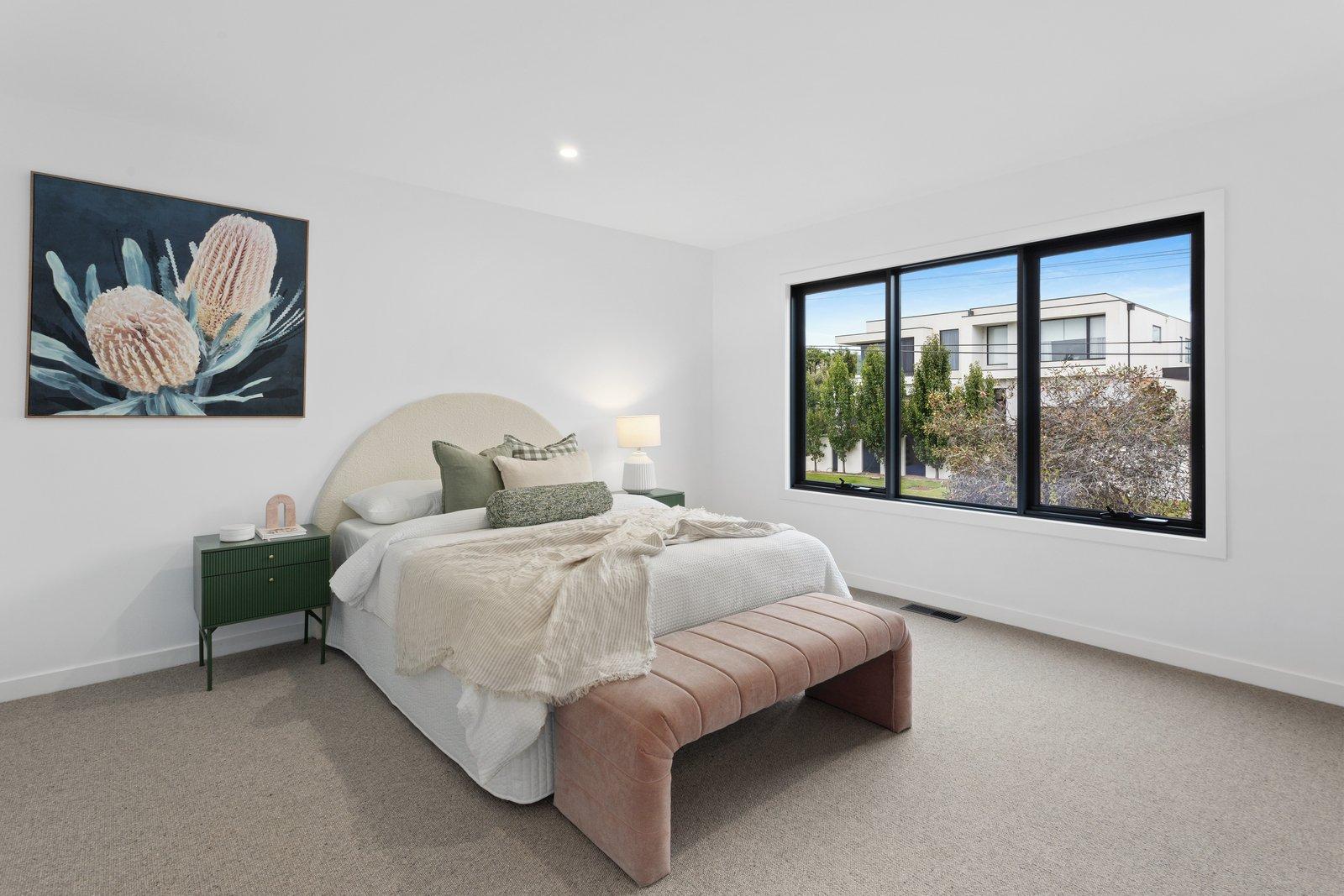 28 Carnoustie Grove, Mornington, 3931