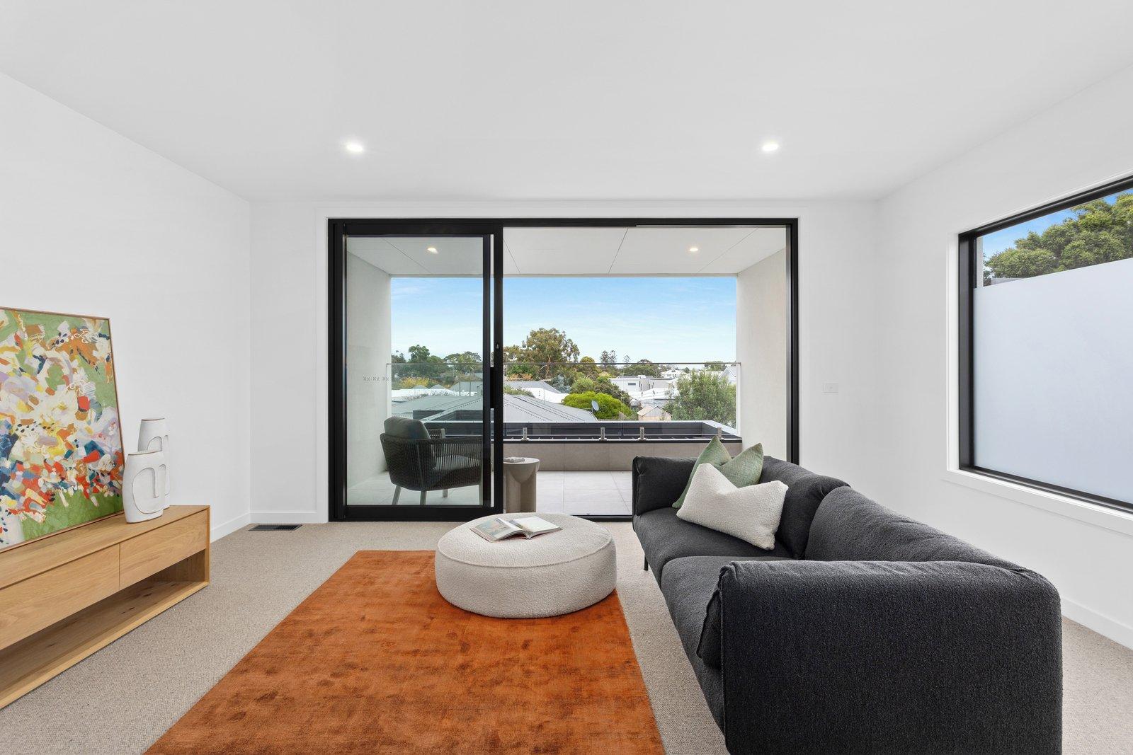 28 Carnoustie Grove, Mornington, 3931