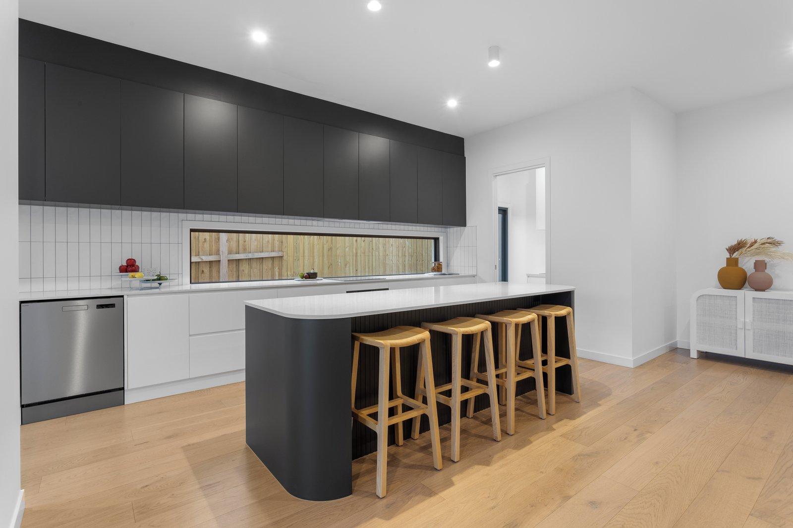 28 Carnoustie Grove, Mornington, 3931