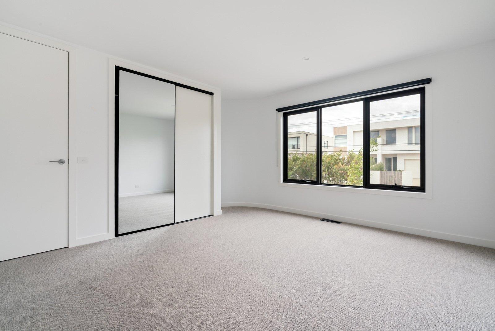 28A Carnoustie Grove, Mornington, 3931