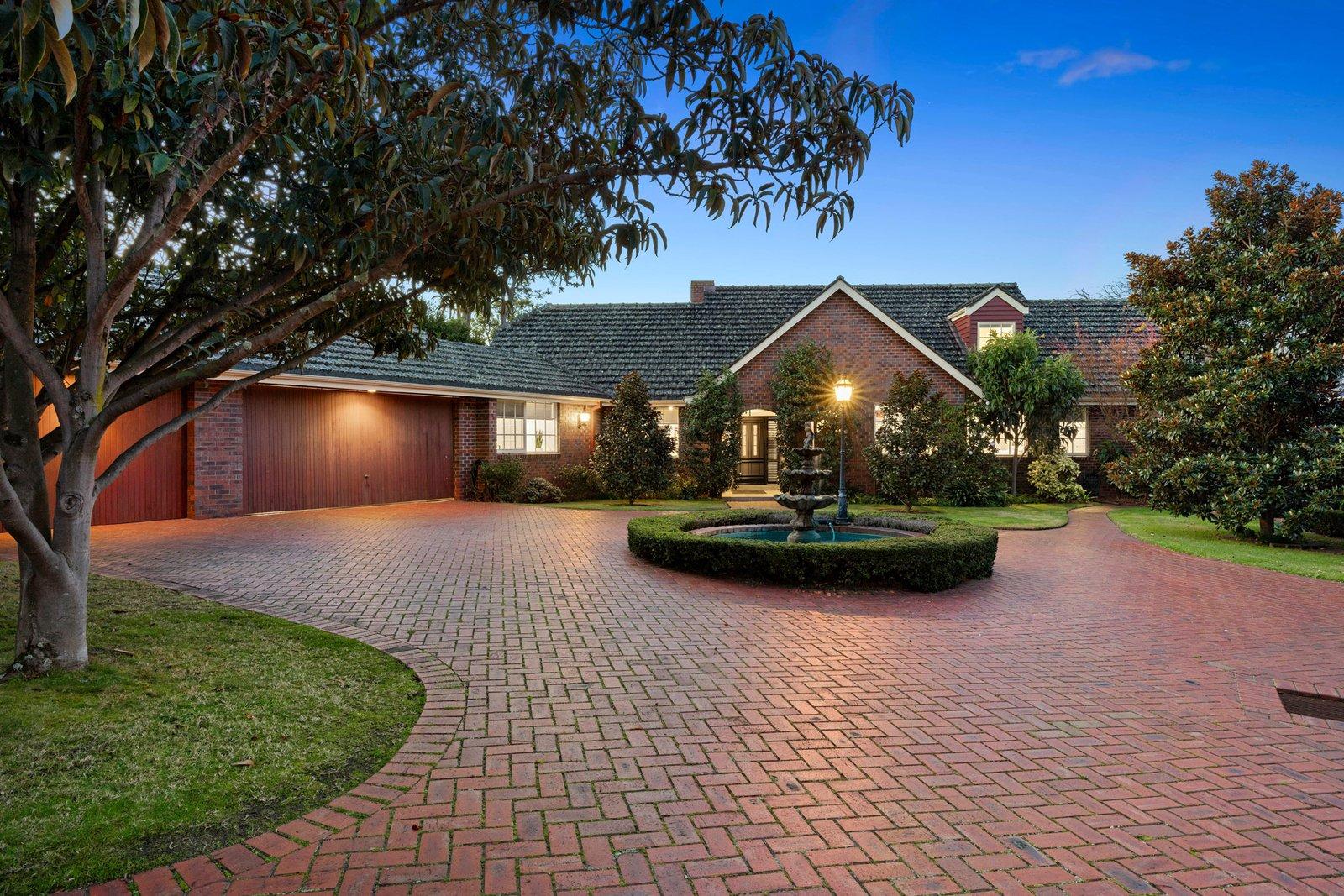 2/9 Bruarong Crescent, Frankston South, 3199