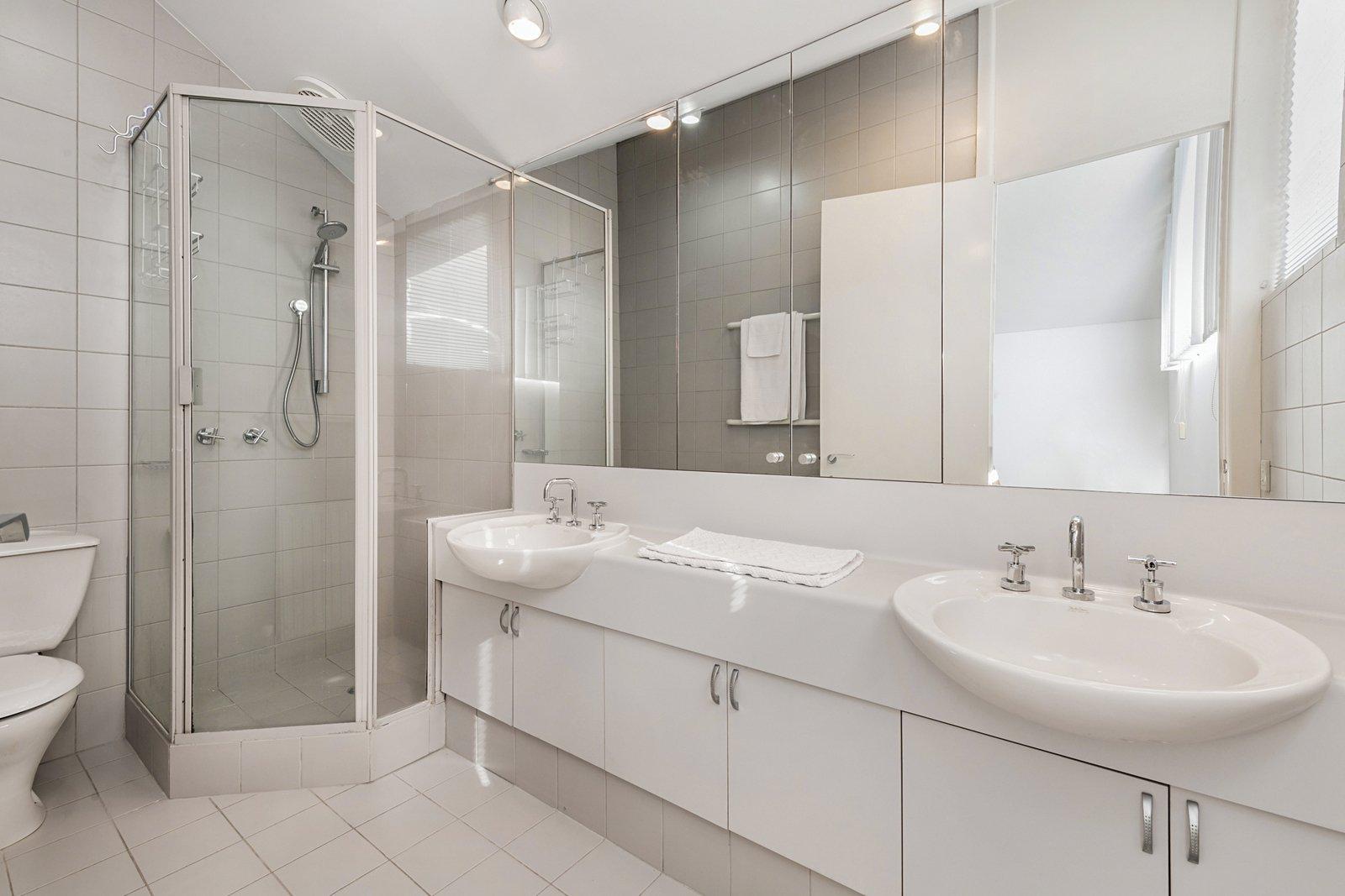 29 Fairbairn Road, Toorak, 3142