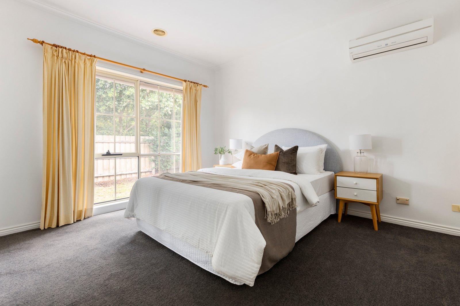 2A Hutchinson Drive, Kew, 3101