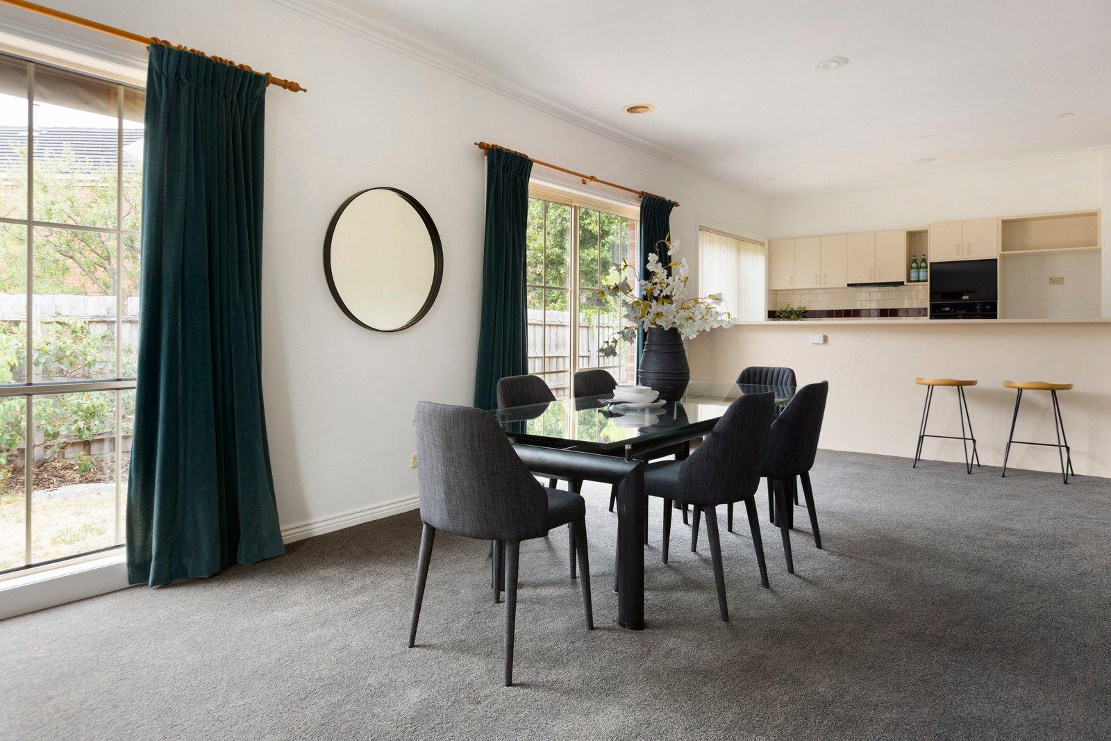 2A Hutchinson Drive, Kew, 3101