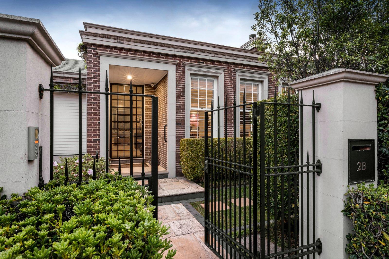 2B Stonnington Place, Toorak, 3142