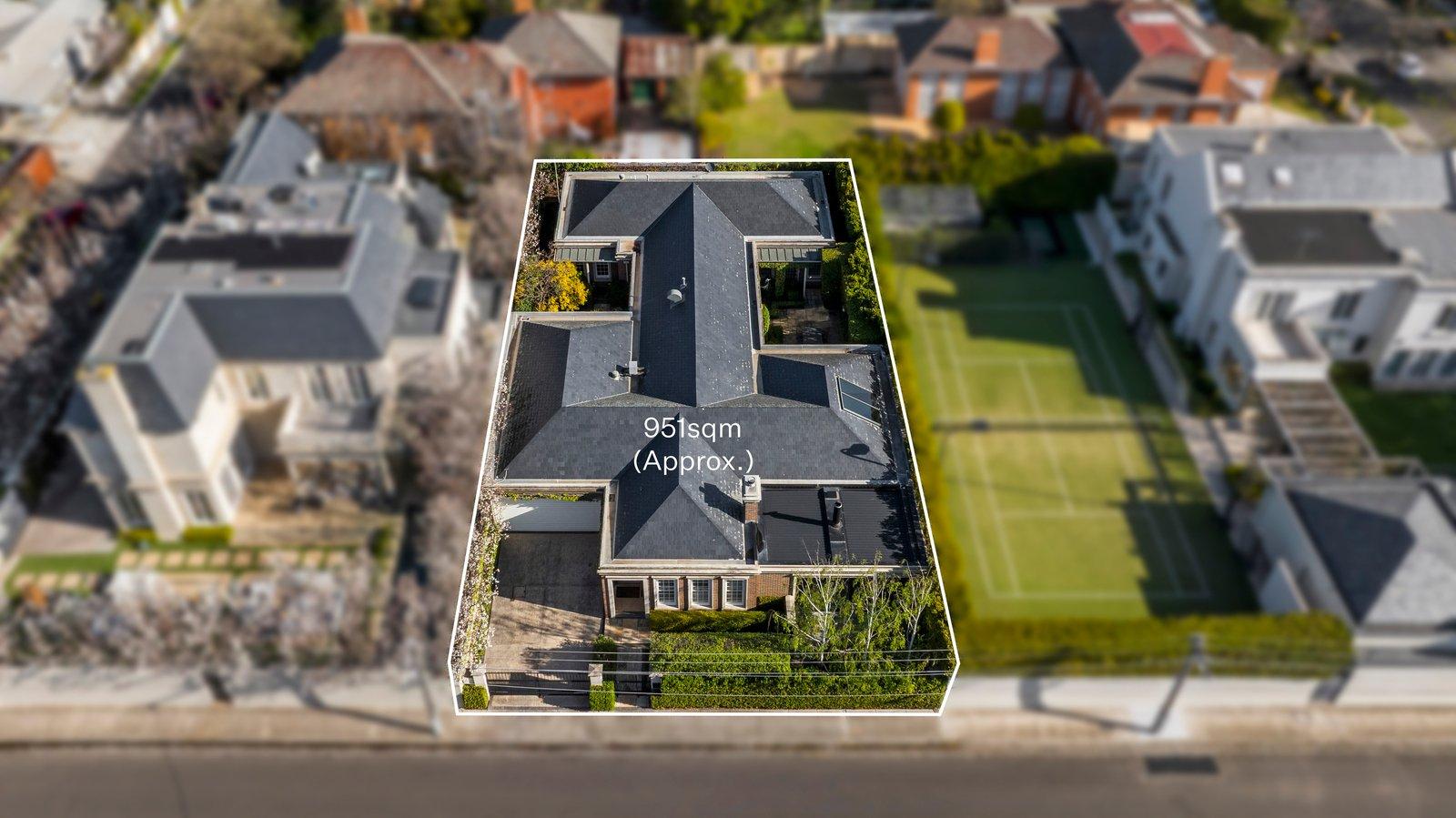 2B Stonnington Place, Toorak, 3142