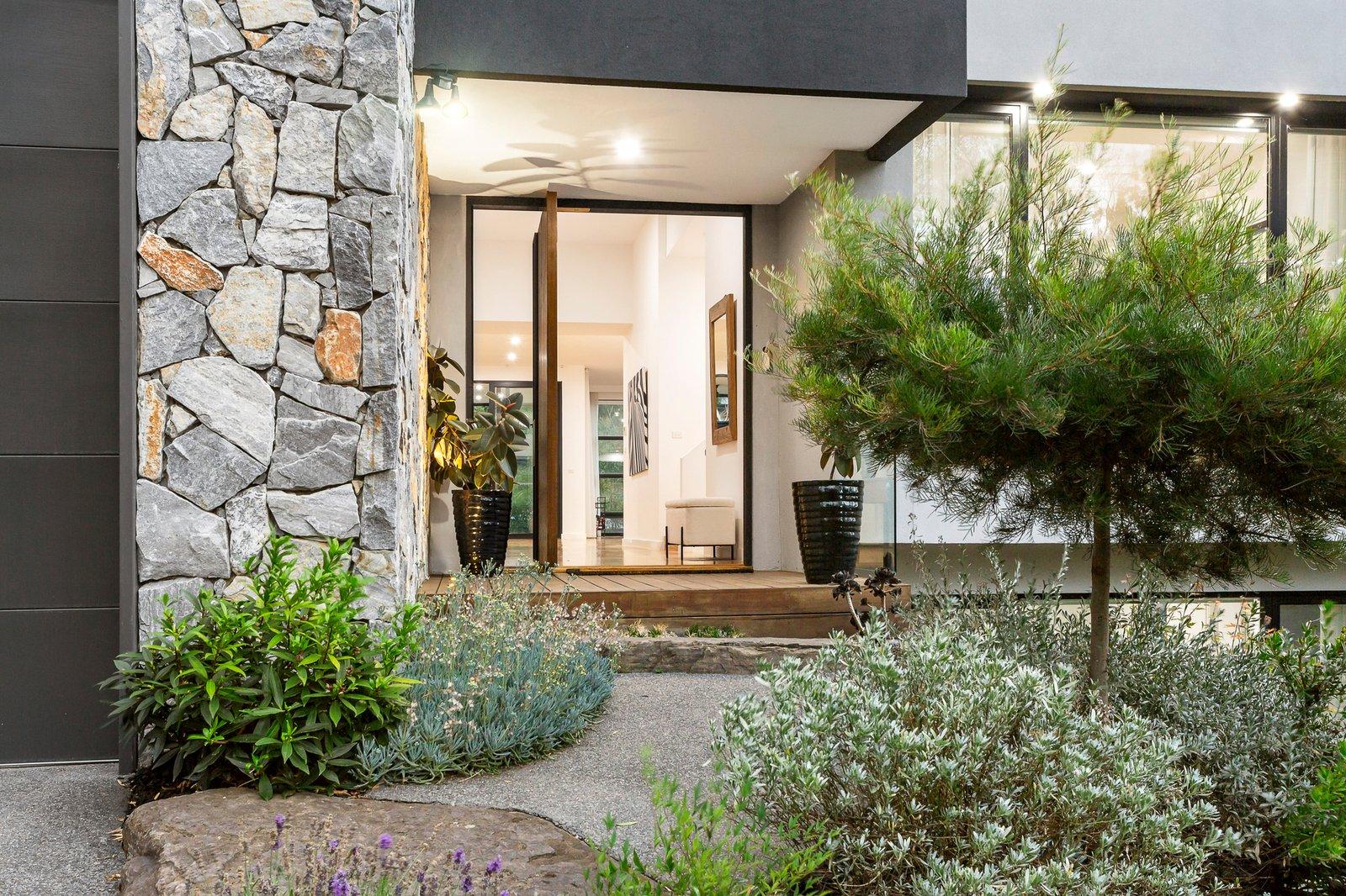 3 Beddoe Street, Research, 3095