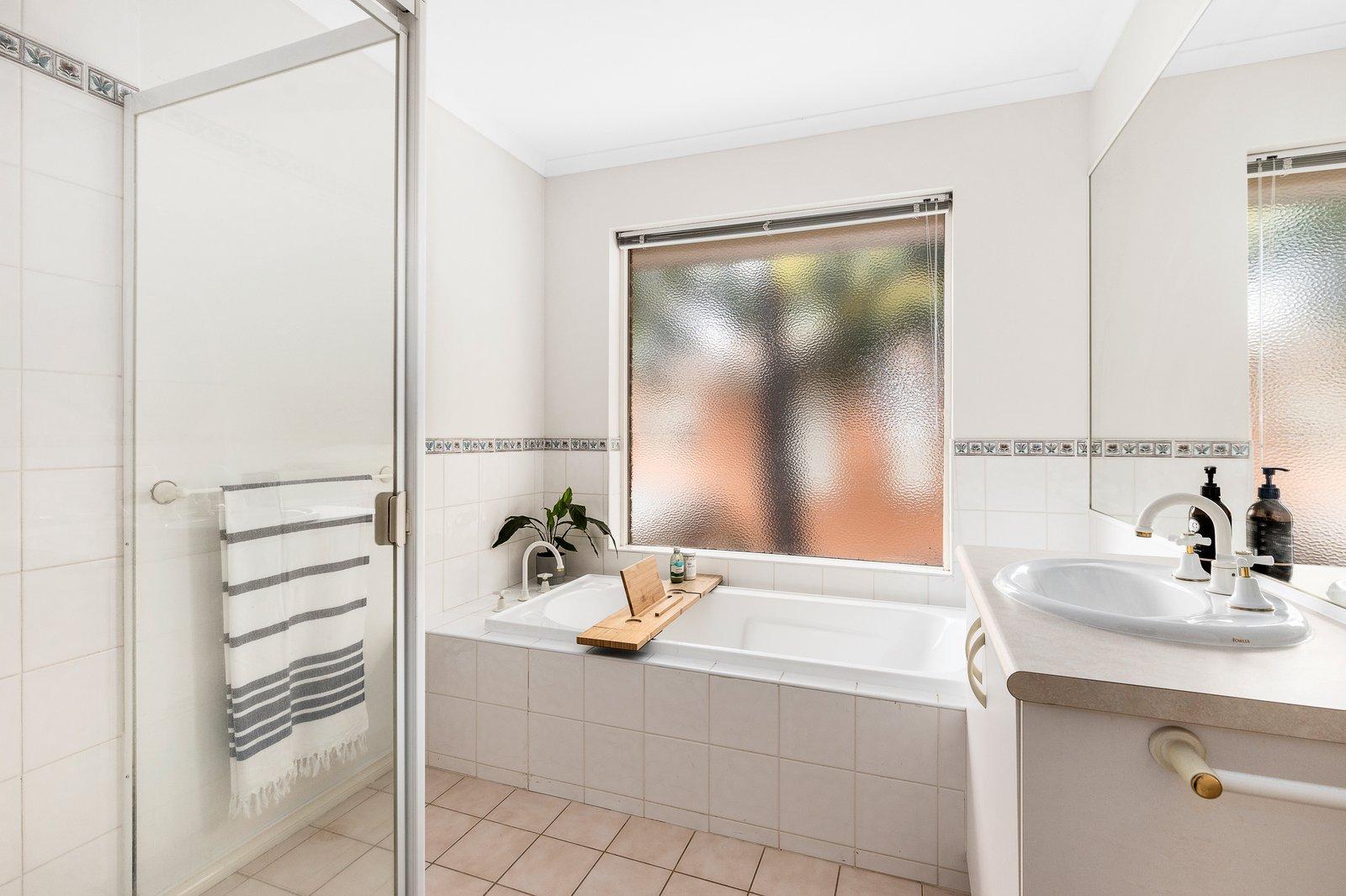 30 Cottinglea, Ringwood North, 3134