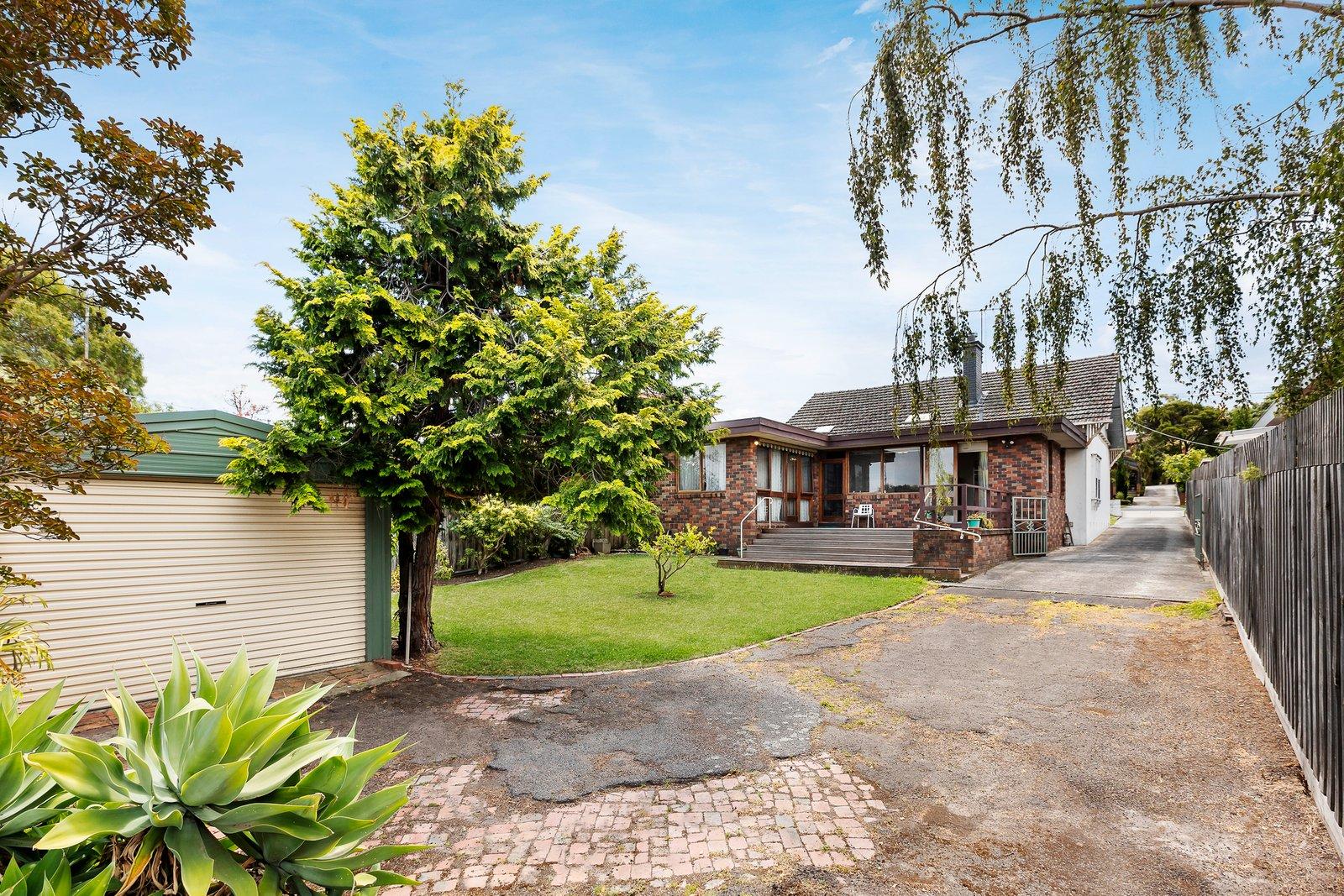 30 Clifton Road, Hawthorn East, 3123