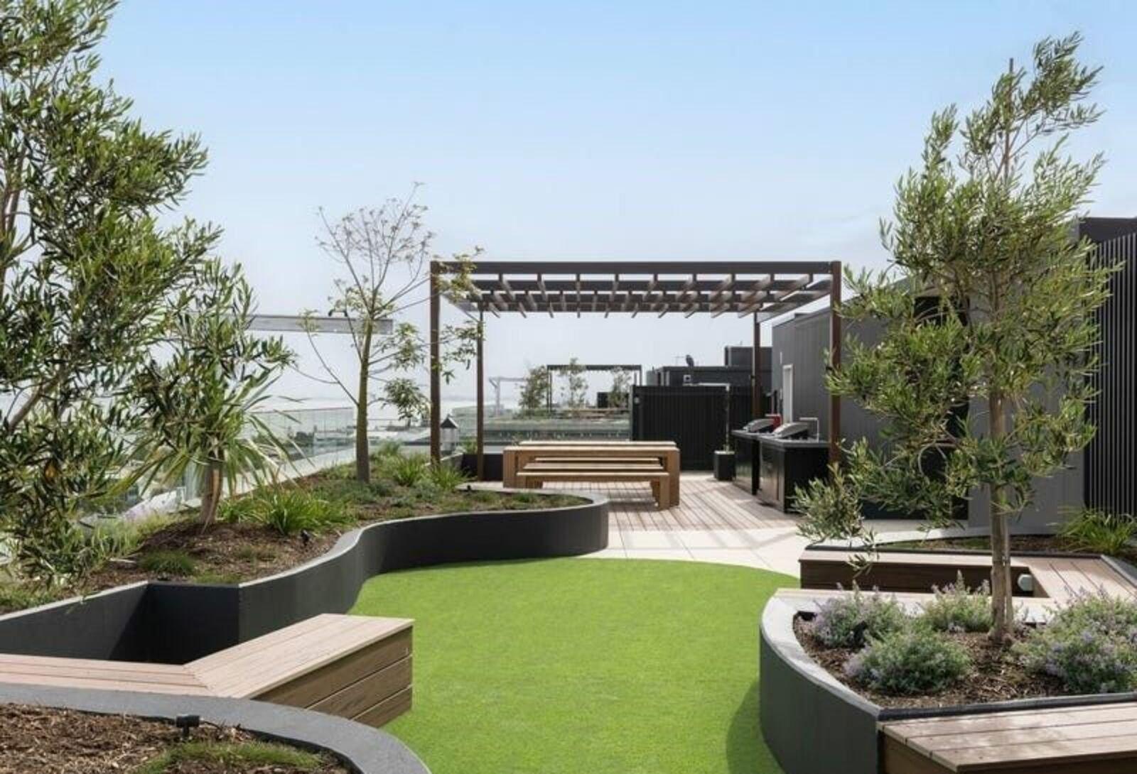 305/4 Koolkuna Lane, Hampton, 3188